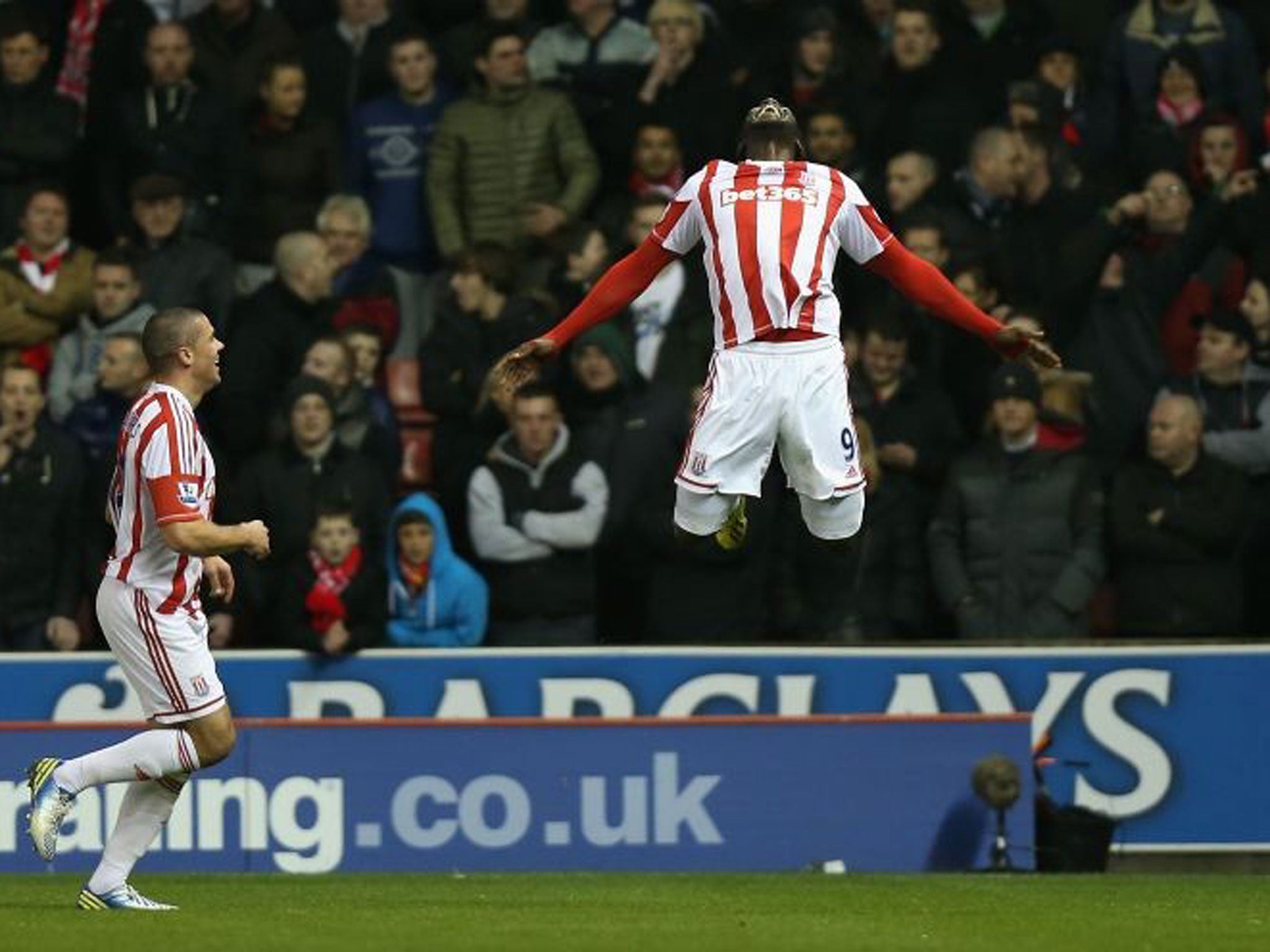 Keep up with Jones: ‘It’s difficult making that transition from being more of a 100mph team to a chess team,’ says Kenwyne Jones (right)