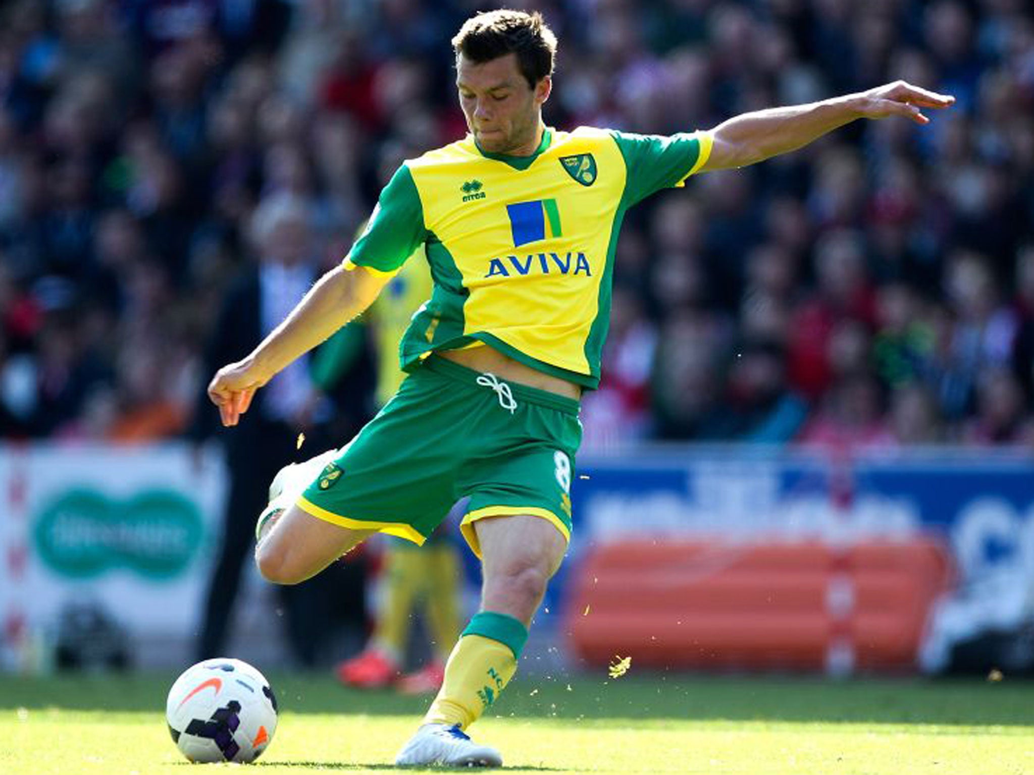 Jonny Howson strikes the winner for Norwich on Sunday