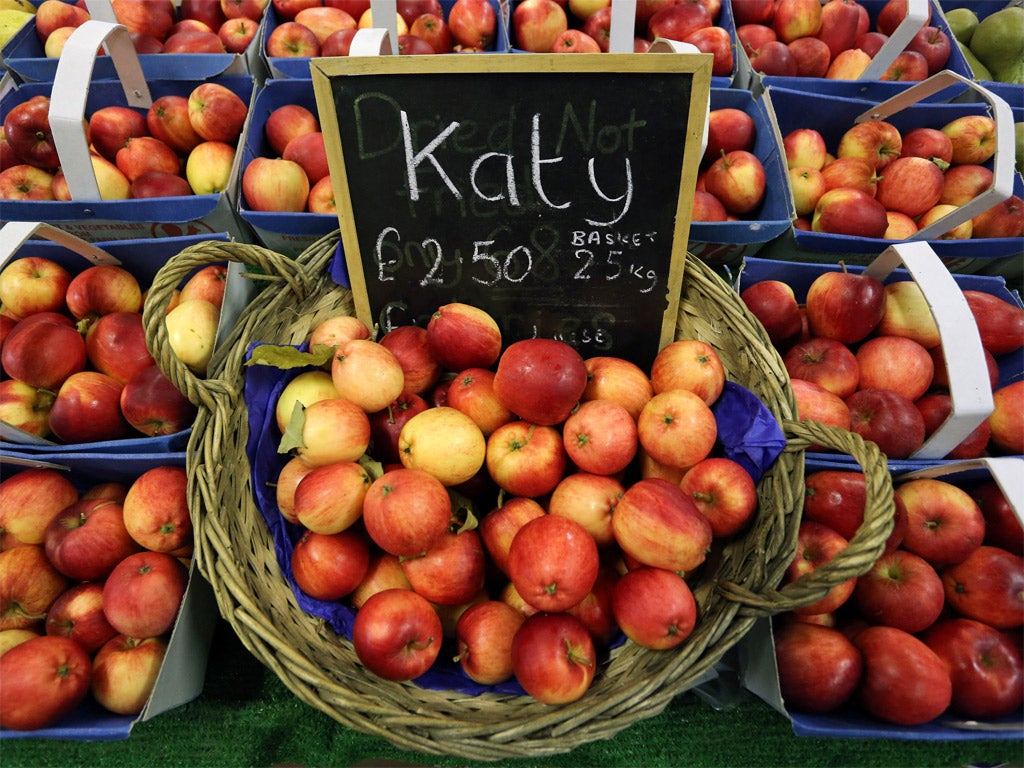 Apples for sale from the orchards of Perry Court Farm near Ashford, Kent