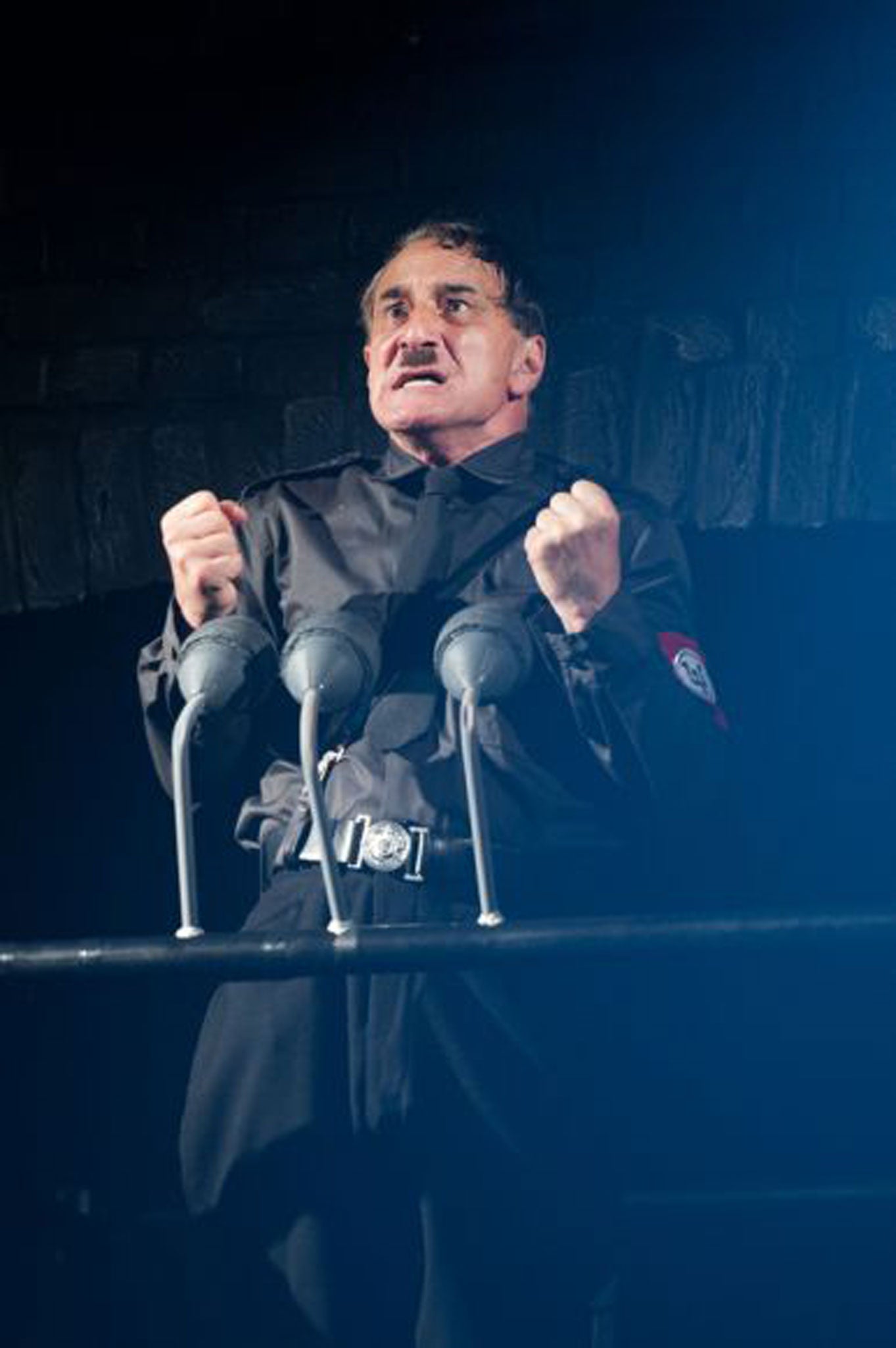 High-definition acting: Henry Goodman in The Resistible Rise of Arturo Ui