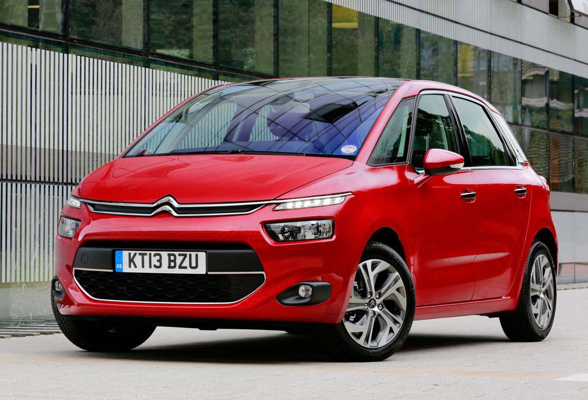 Futuristic but friendly: The Citroën C4 Picasso