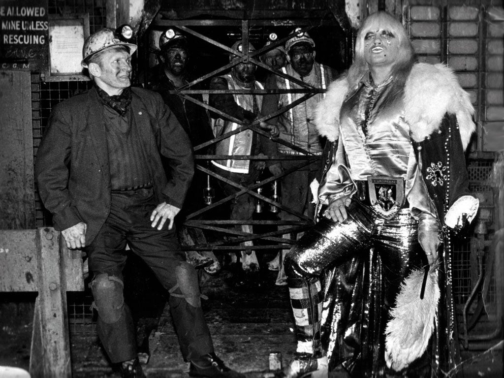 Wrestler Adrian Street and his miner father (1973)