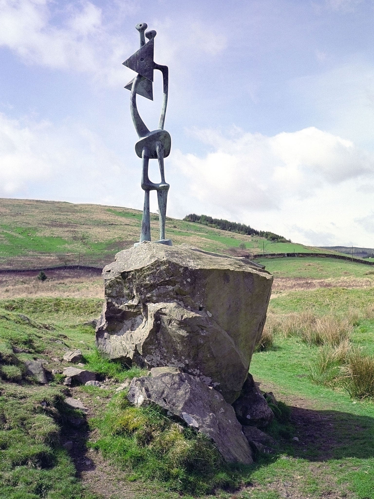 Leading arts figures have questioned whether valuable sculptures should be displayed in open locations after a 'high value' Henry Moore bronze was stolen from a site overlooking a reservoir