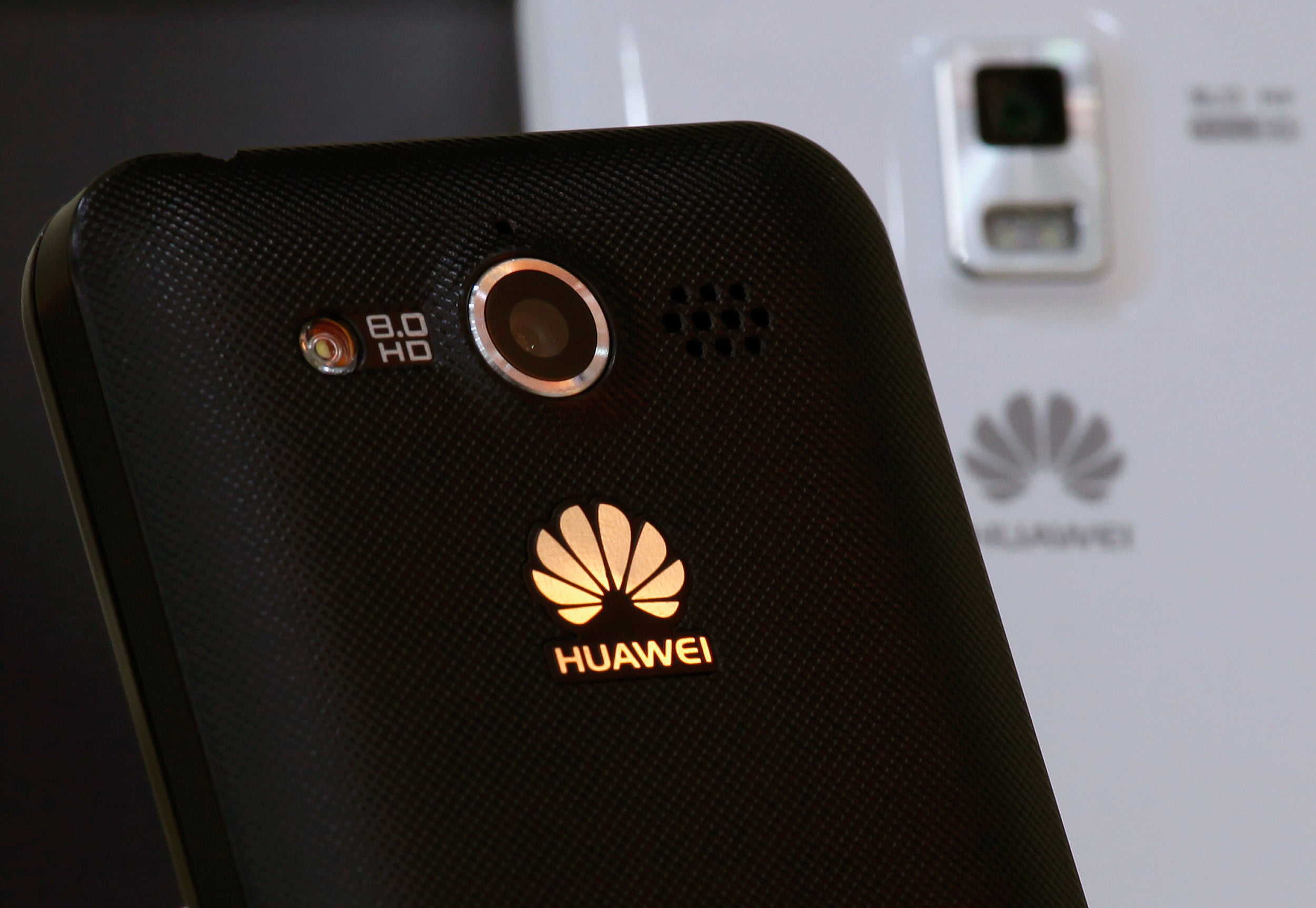 Huawei has more than 140,000 employees worldwide with almost half of these involved in R&D projects.