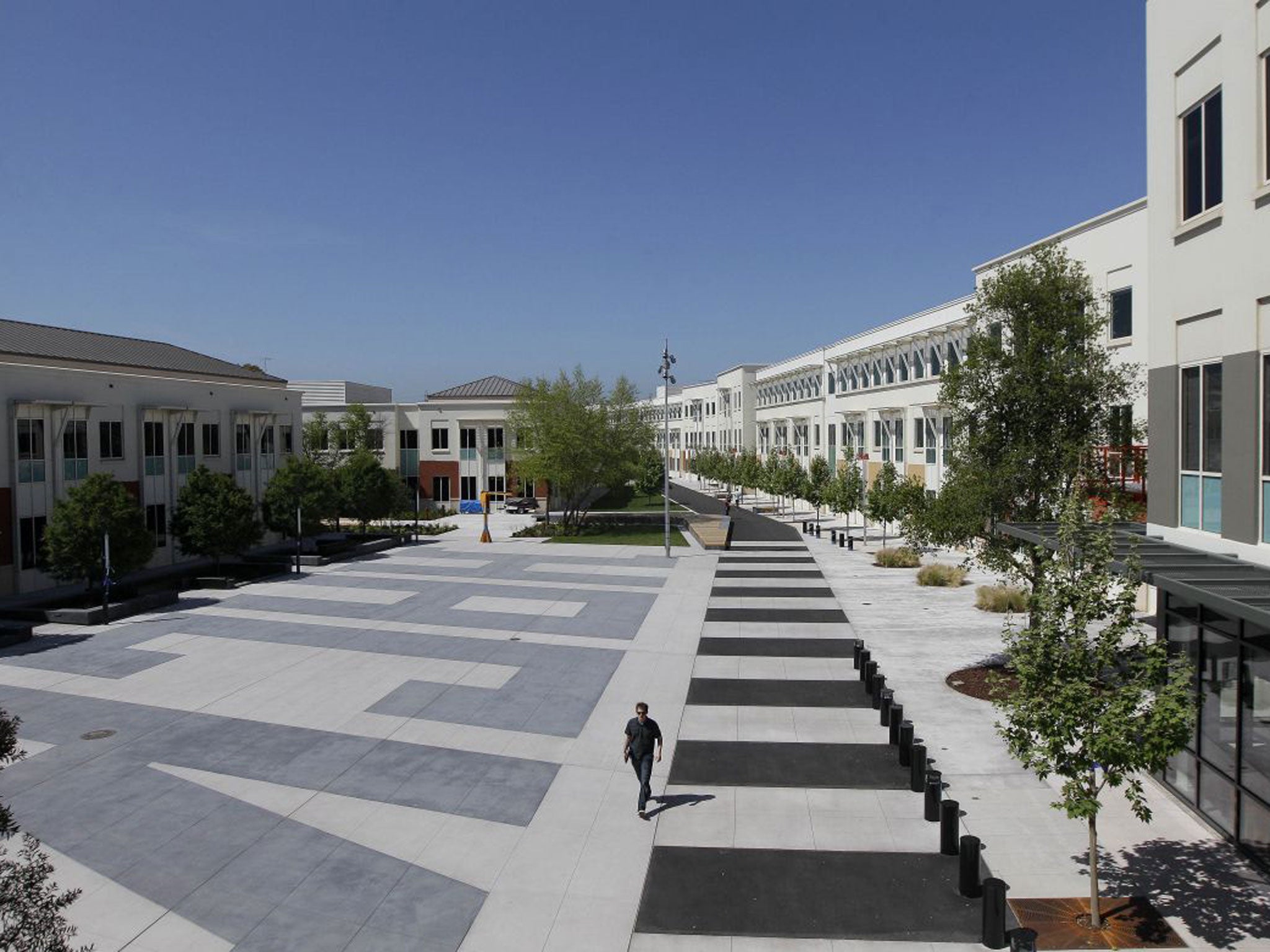 Facebook is constructing a 0m, 394-unit housing community in San Francisco