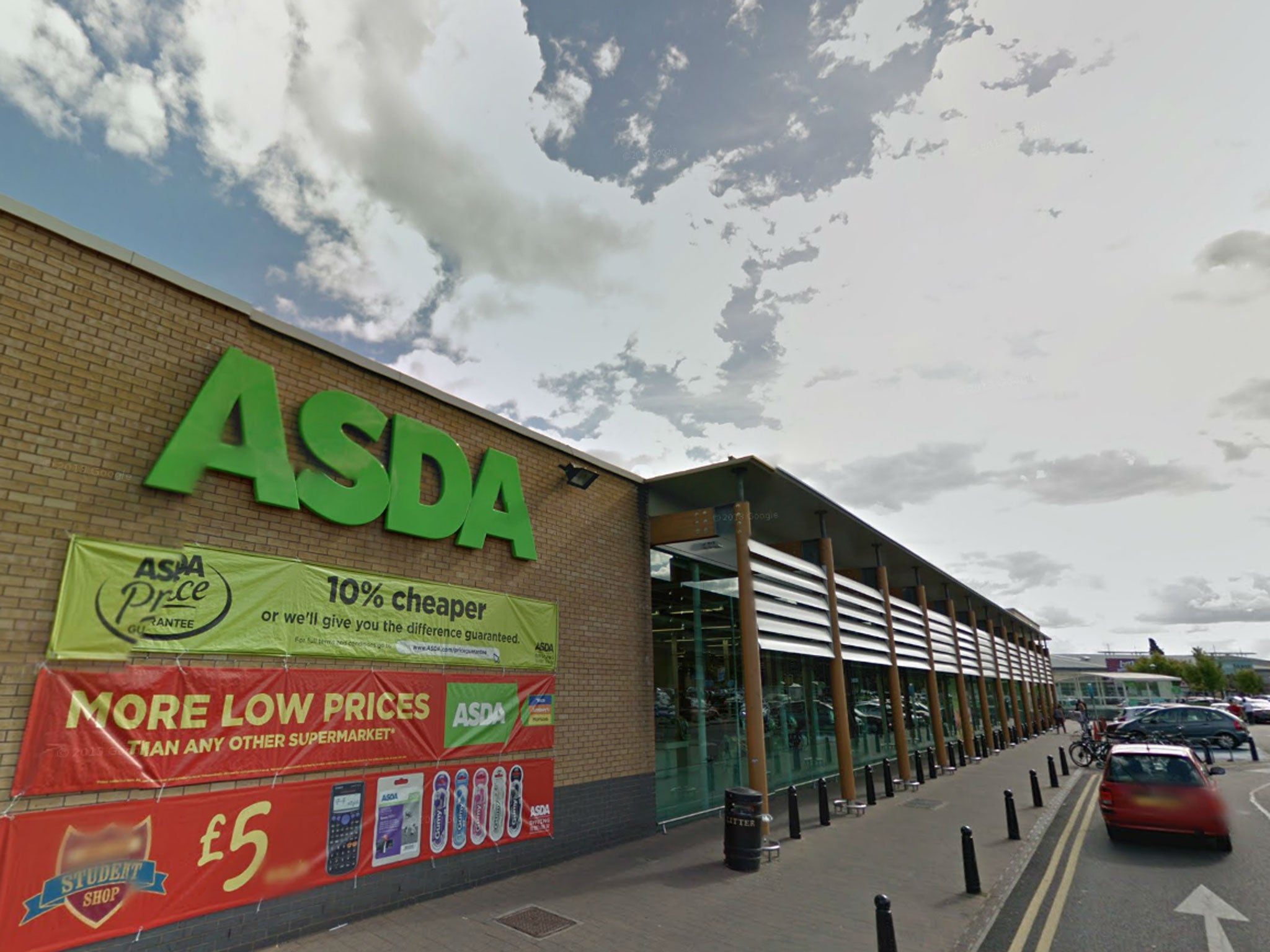 Shoppers in a Cambridge branch of Asda have been encouraged to 'brush up on their Welsh' after the supermarket ran out of English signs and were forced to put up bilingual versions.