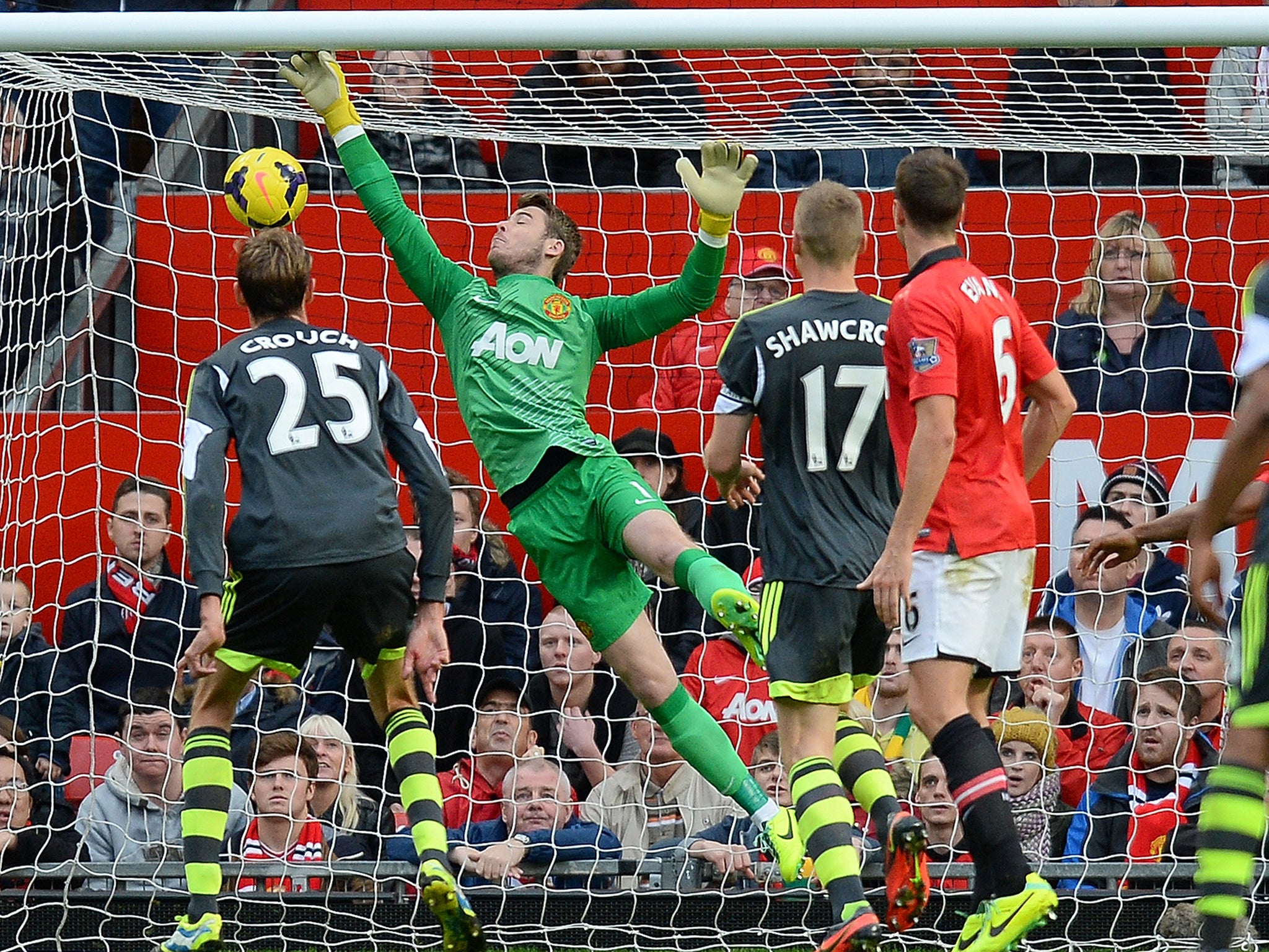 David De Gea fails to keep out Marko Arnautovic's free kick against Stoke