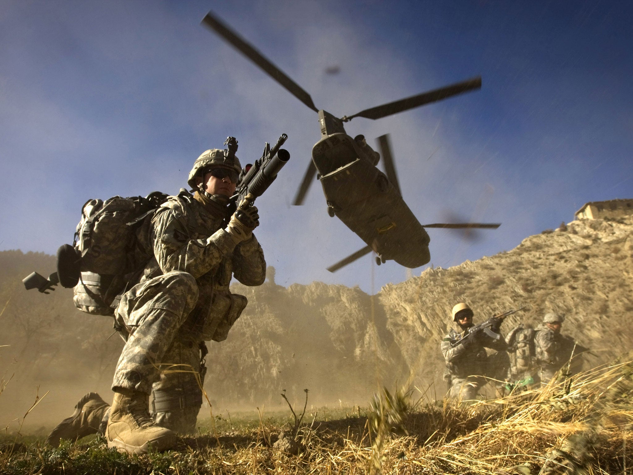 US soldiers along the Afghan-Pakistan border