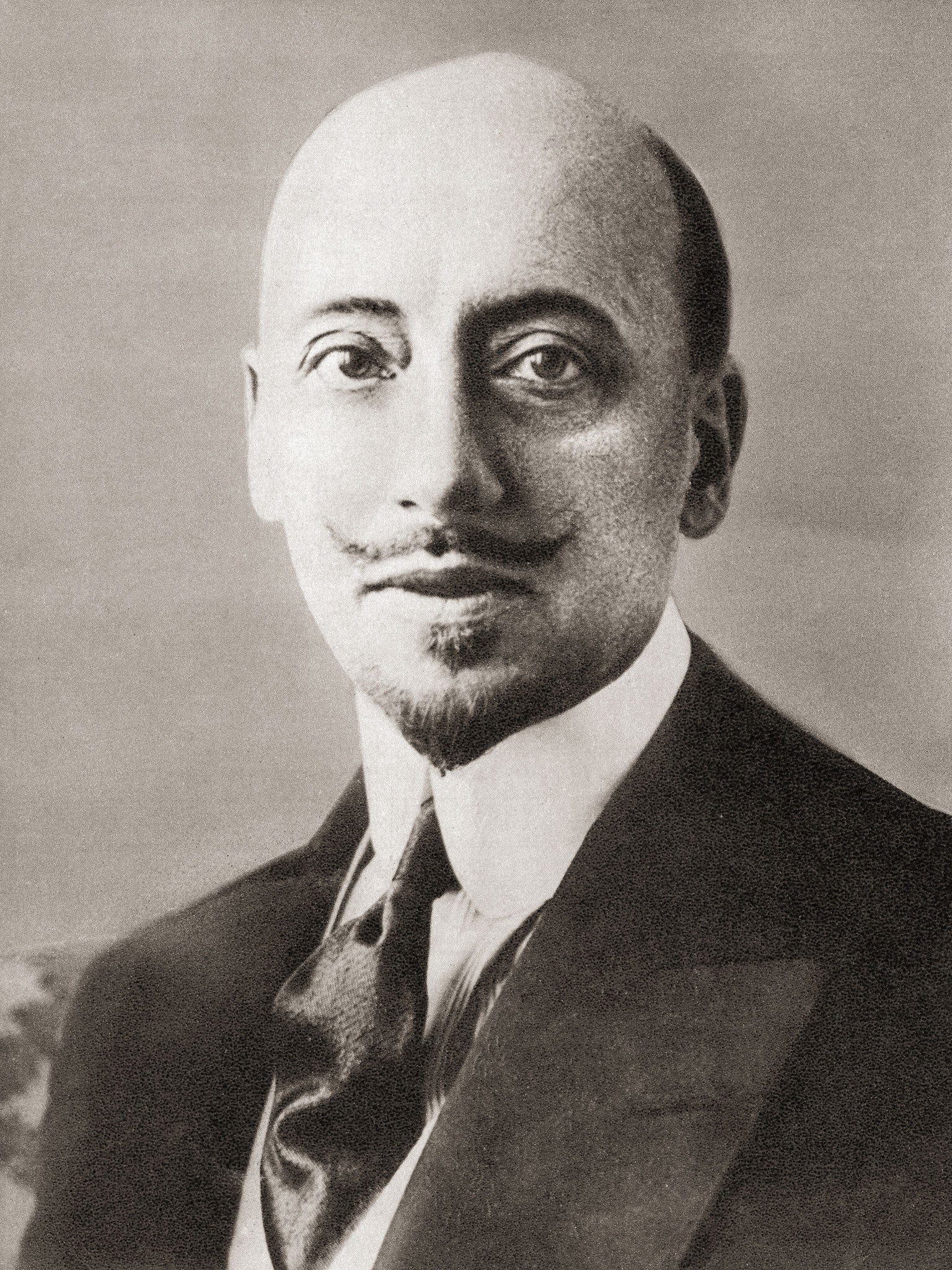 Italian poet Gabriele D'Annunzio