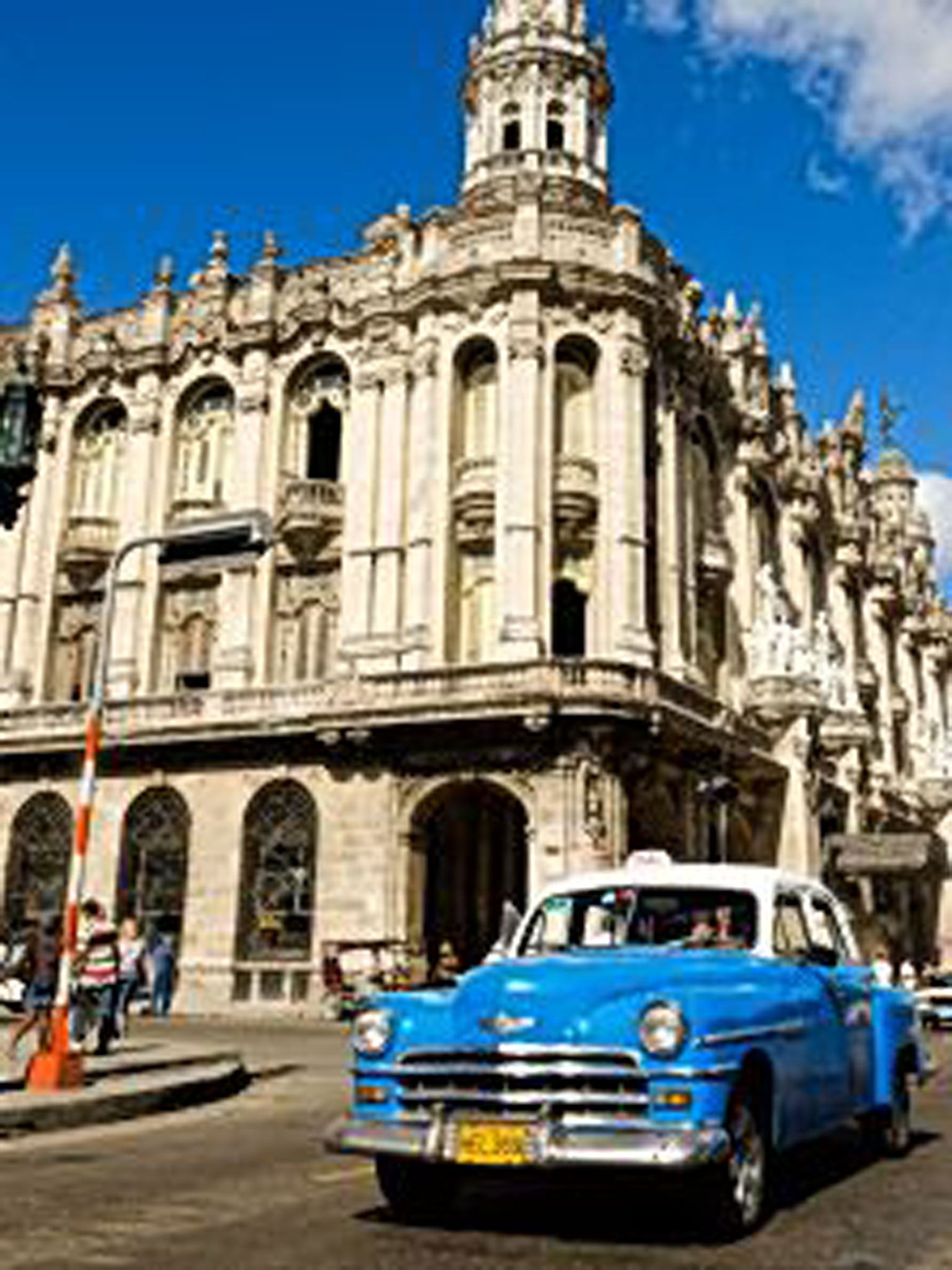 Drive time: a classic car in Havana