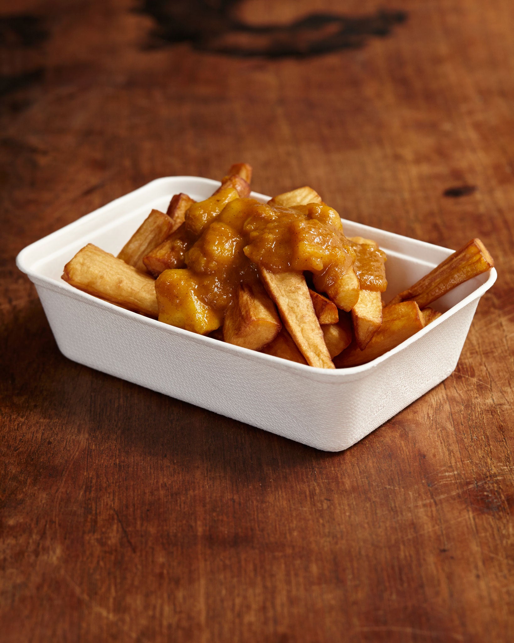 Parsnip chips with curry and apple