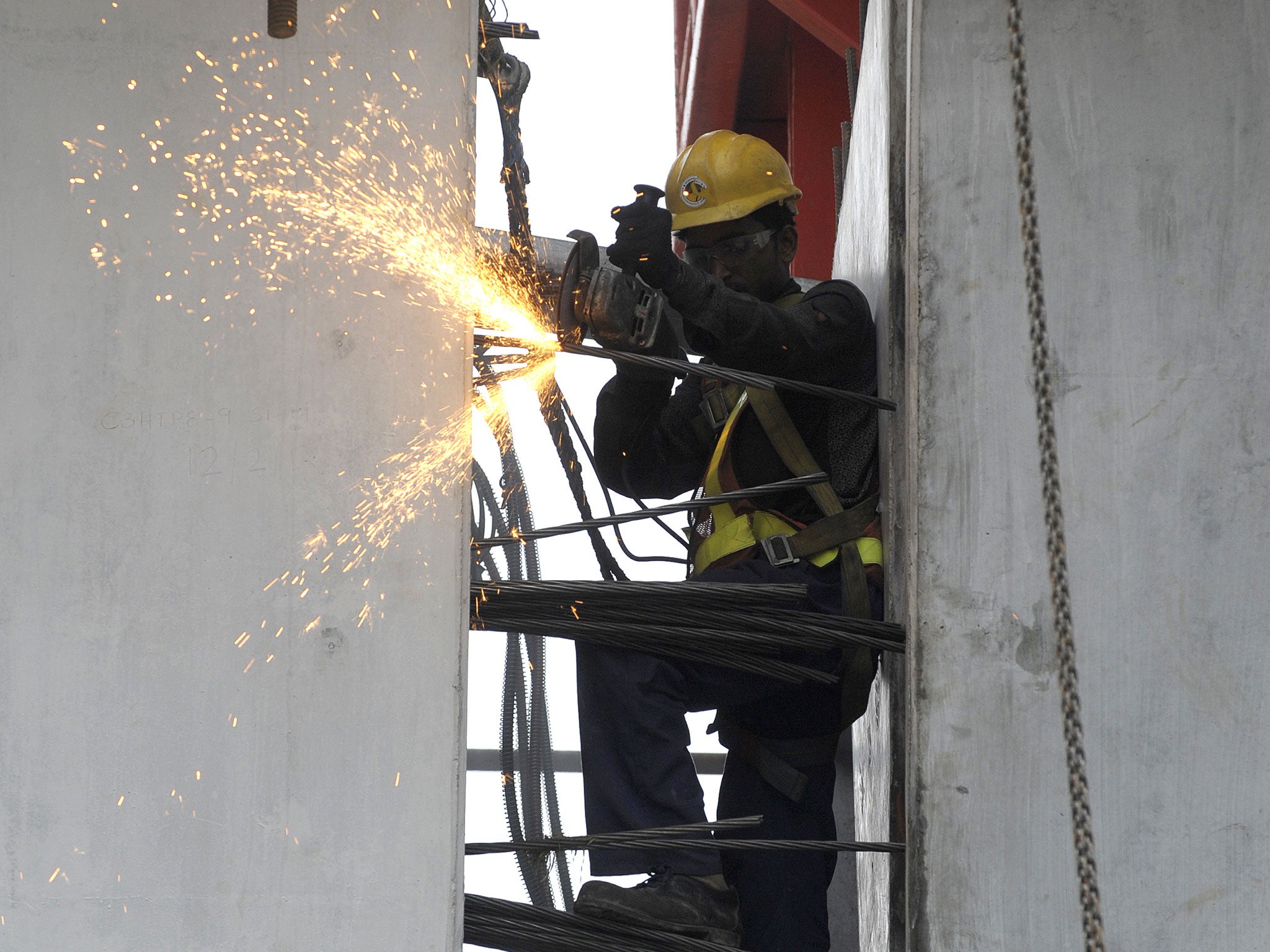 Thousands of construction workers on an industry “blacklist” will be offered between £1,000 and £100,000 in compensation