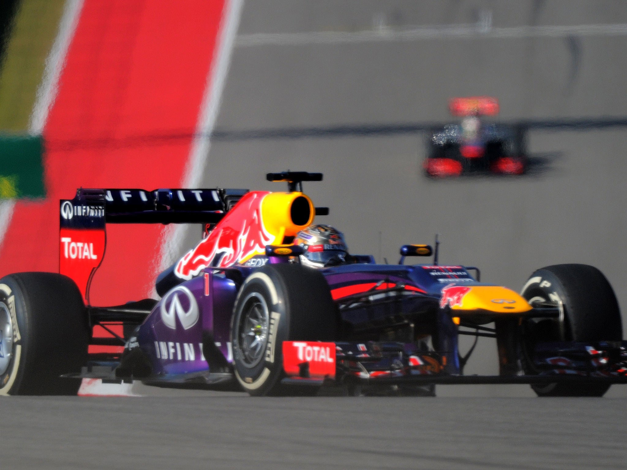 Sebastian Vettel leaves them all behind in Austin again