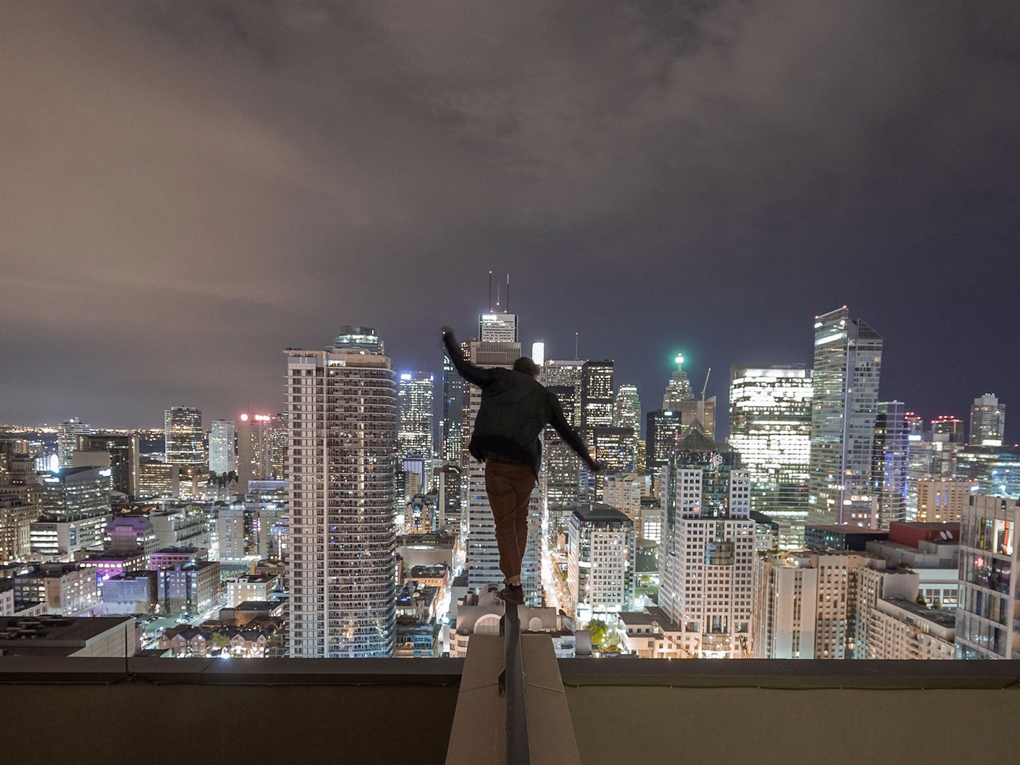 Rooftopping in Toronto photo-essay by Tom Ryaboi