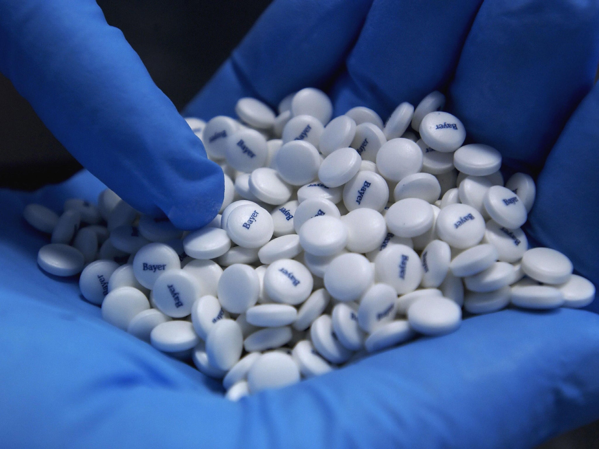 An aspirin before going to bed might reduce the risk of suffering a heart attack in the morning