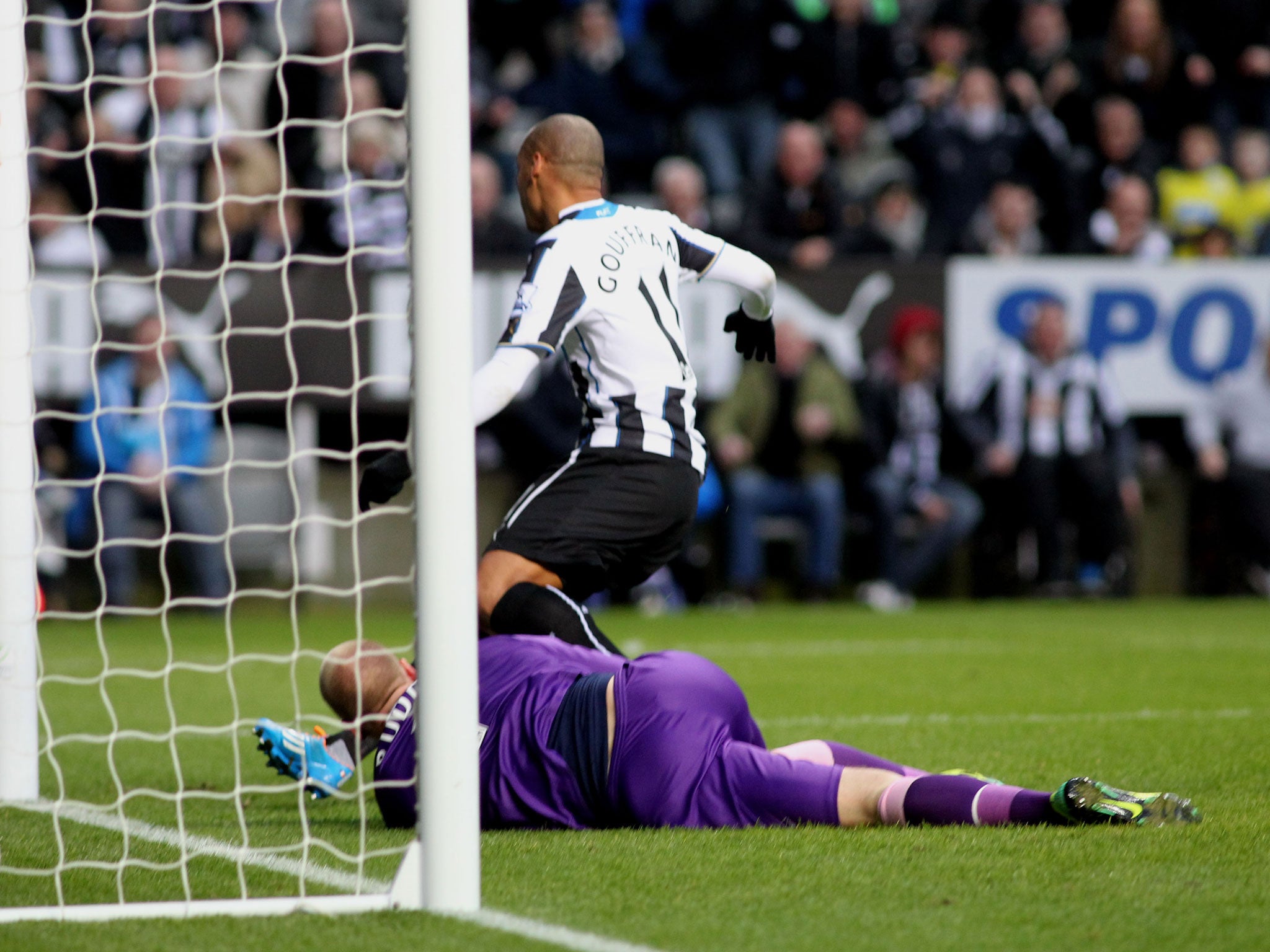 Newcastle United 2 Norwich City 1: Yoan Gouffran of Newcastle United scores the second goal past Norwich keeper John Ruddy