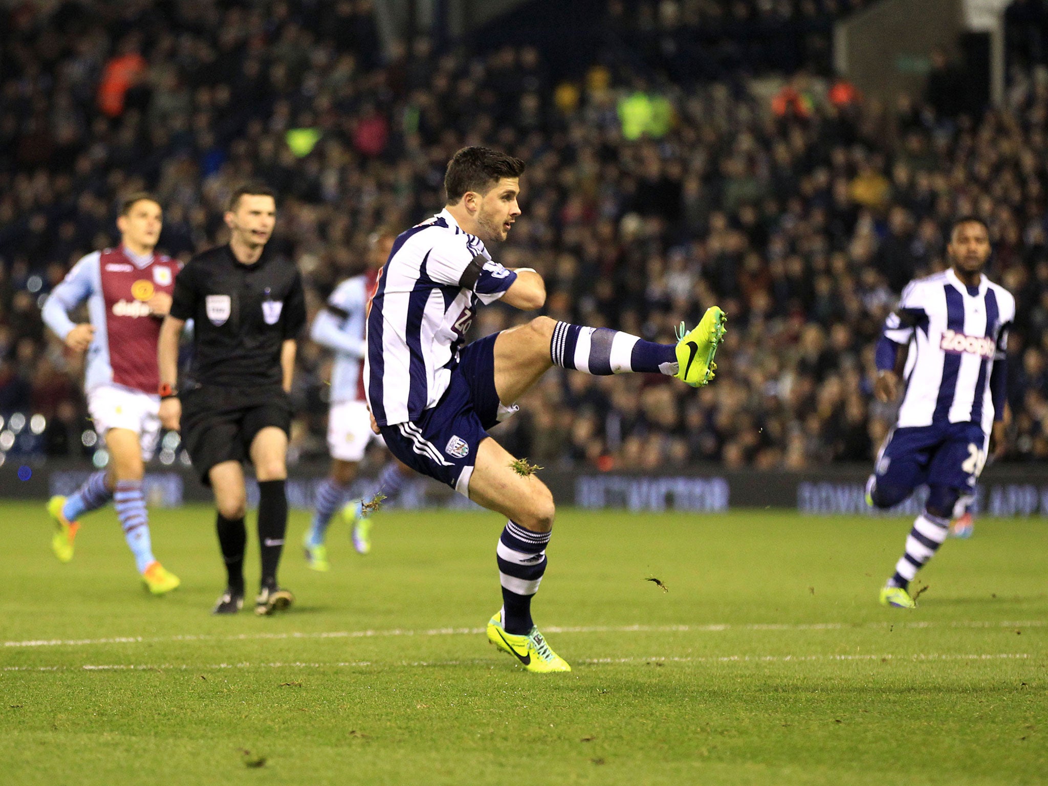 Shane Long scores his teams opening goal