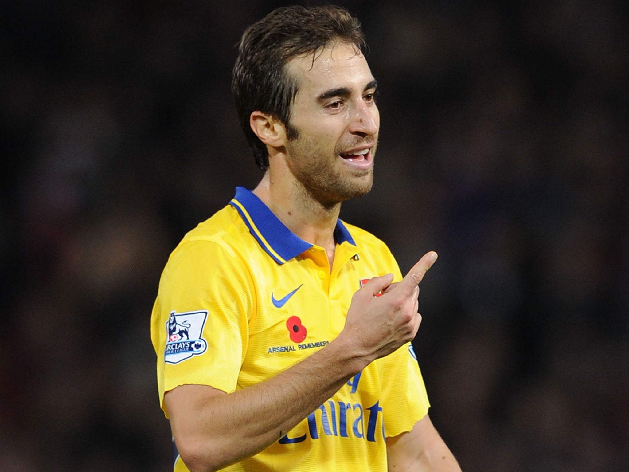 Mathieu Flamini and his cut sleeves for Manchester United defeat