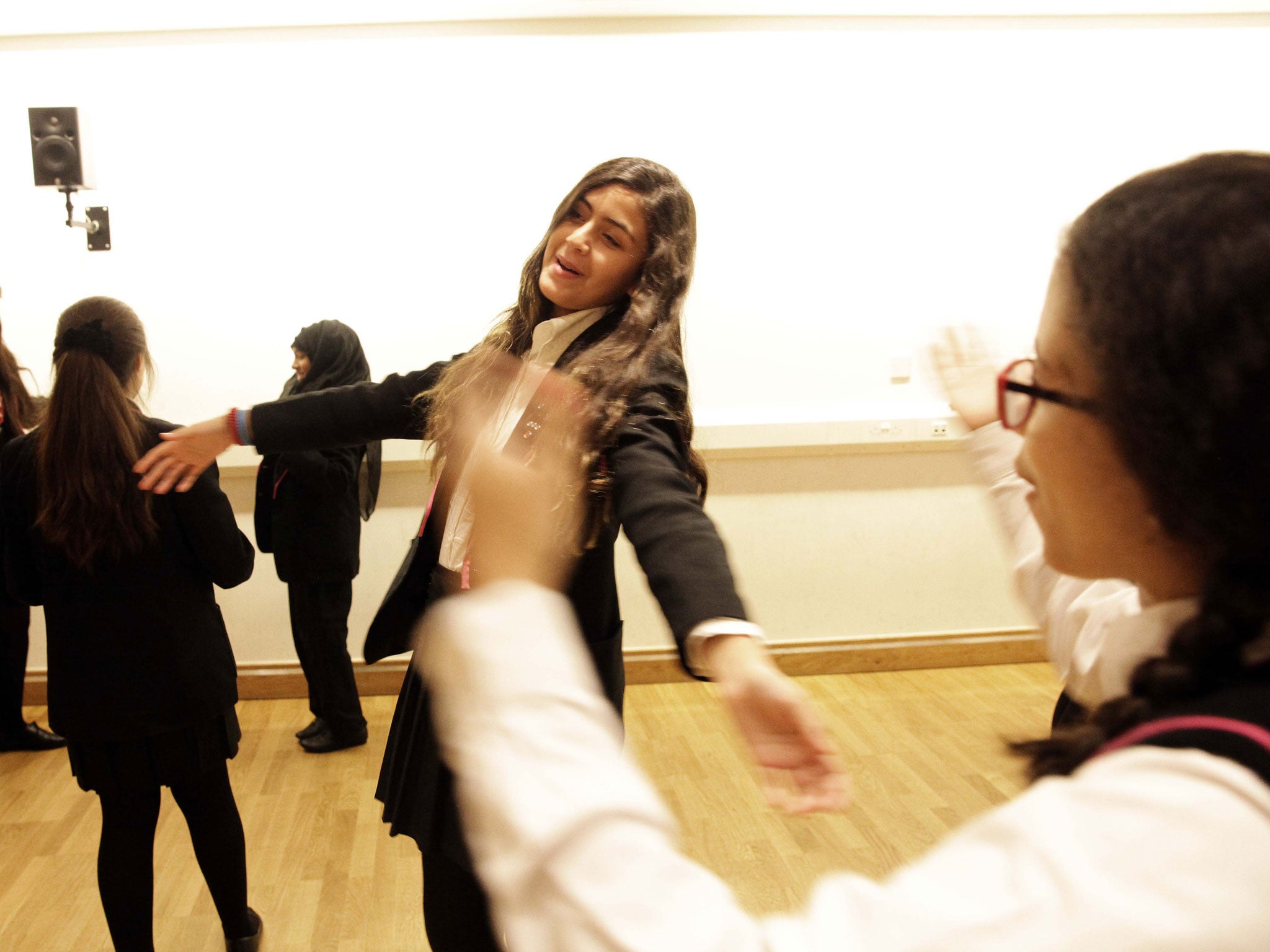 Teaching Shakespeare through dance and drama at the Globe