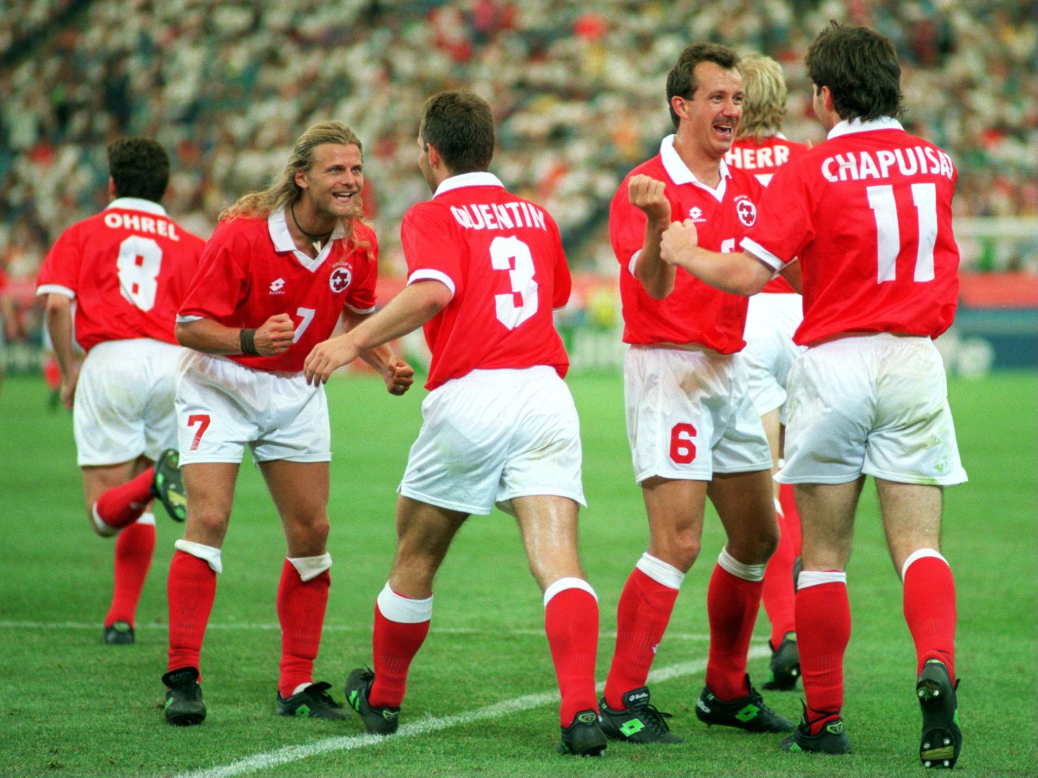 Alain Sutter (7) with the Switzerland squad at the 1994 World Cup