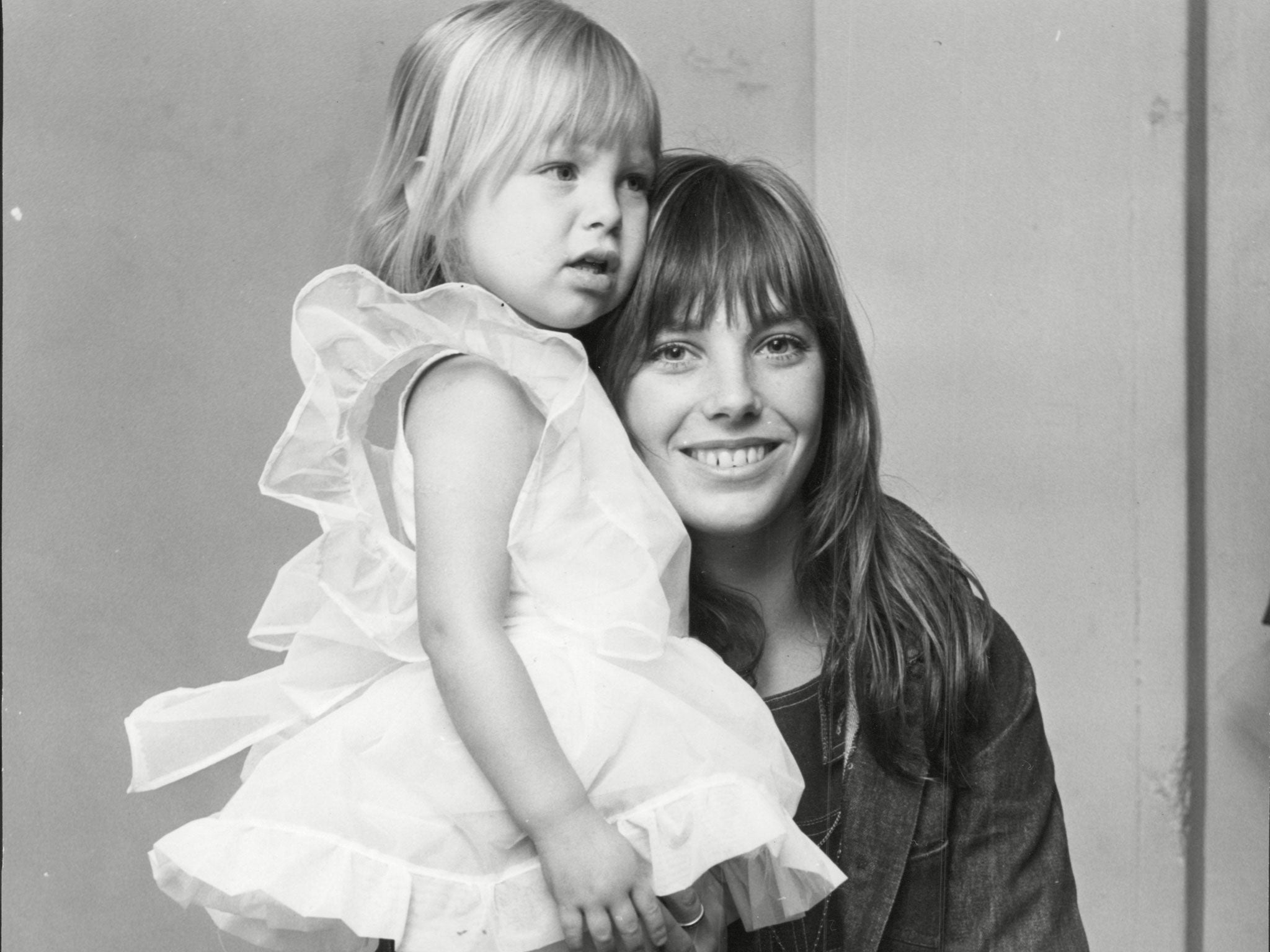 Kate Barry as a child with her mother the actress Jane Birkin
