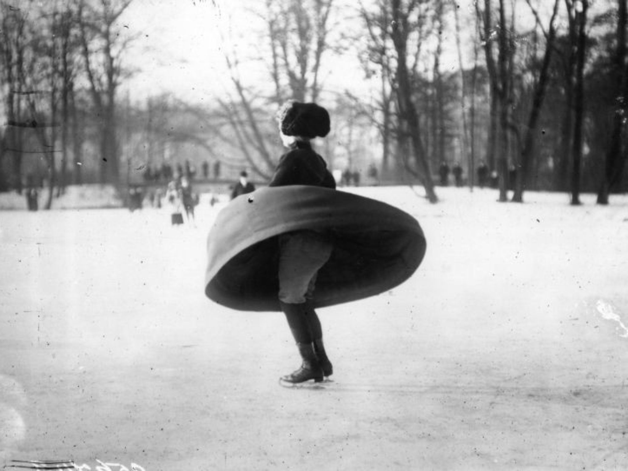 A woman skates on a Berlin lake in January 1914