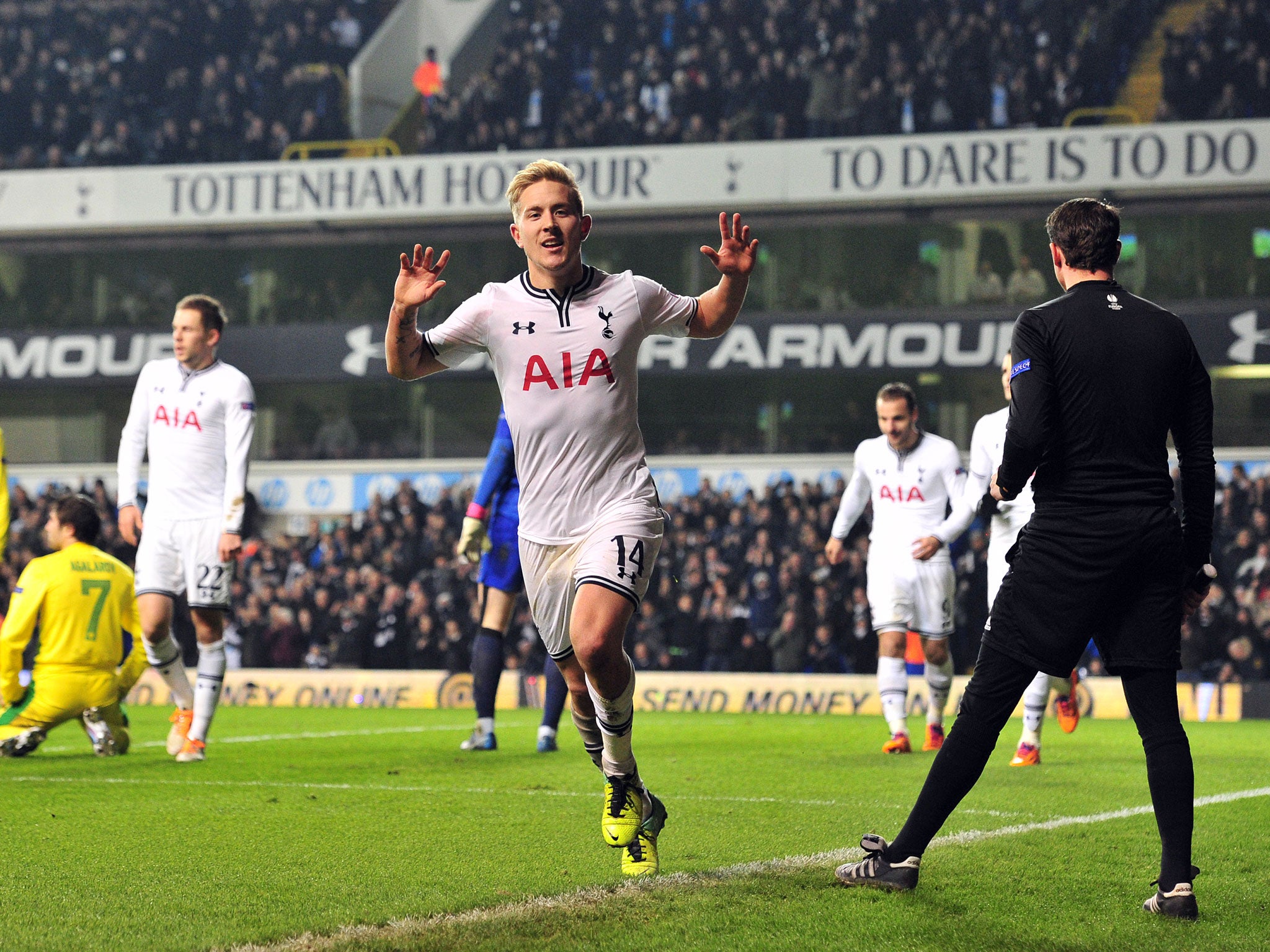 Tottenham midfielder Lewis Holtby could return to his former club Schalke