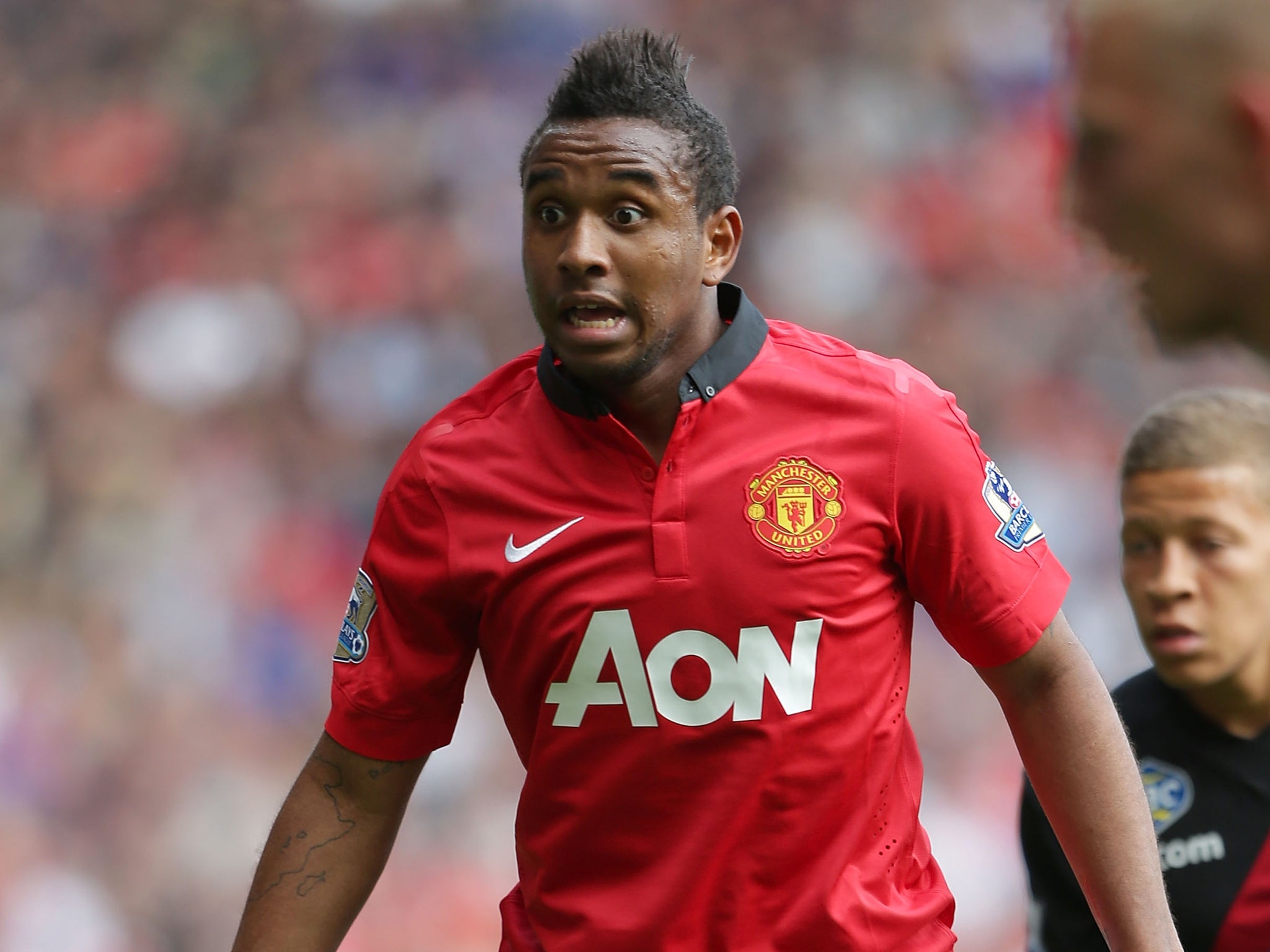 Manchester United midfielder Anderson has joined Fiorentina on loan until the end of the season