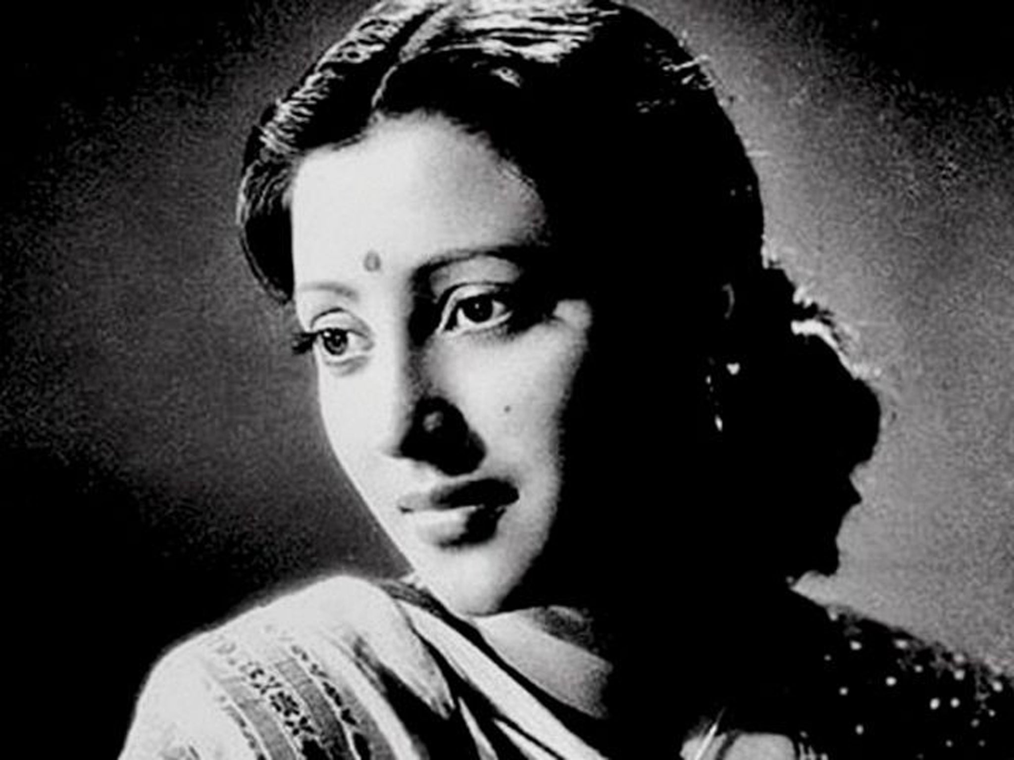 Suchitra Sen retired at the height of
her career and became known as
‘the Indian Garbo’