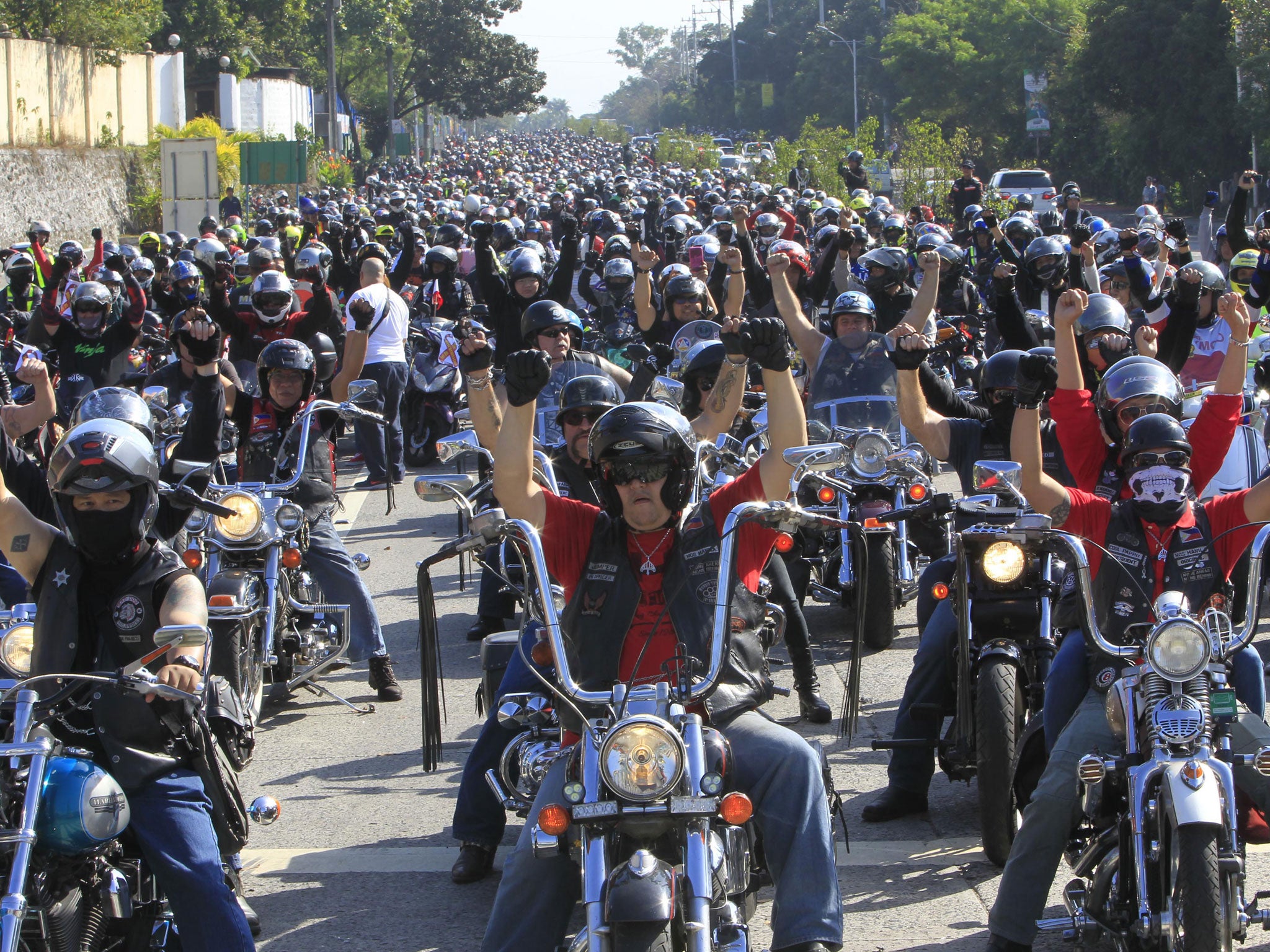 Over a thousand protesters drove gathered to show their dissatisfaction with Manila administrator's decisions