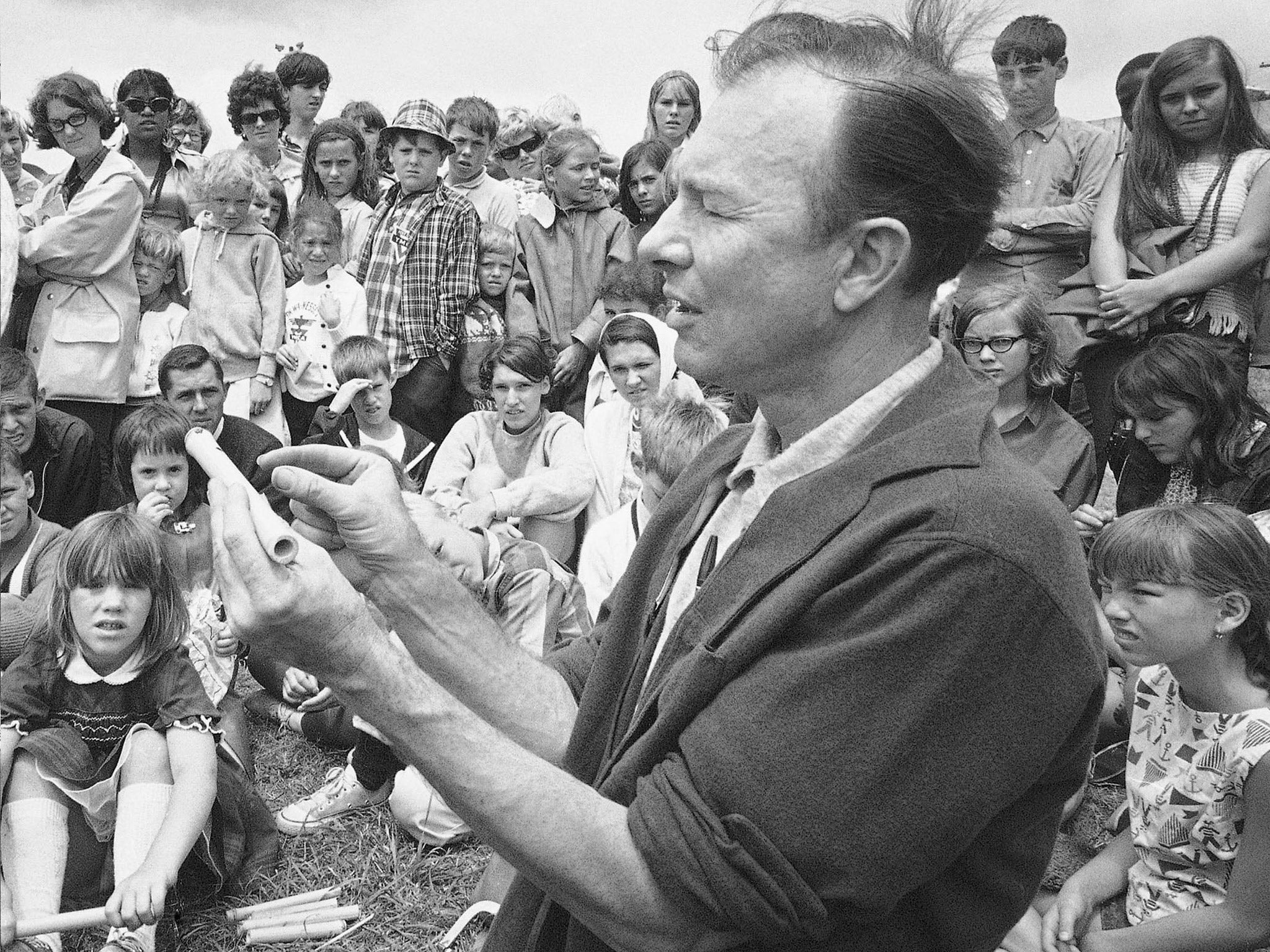 Seeger on Children’s Day at the Newport Folk Festival in 1966