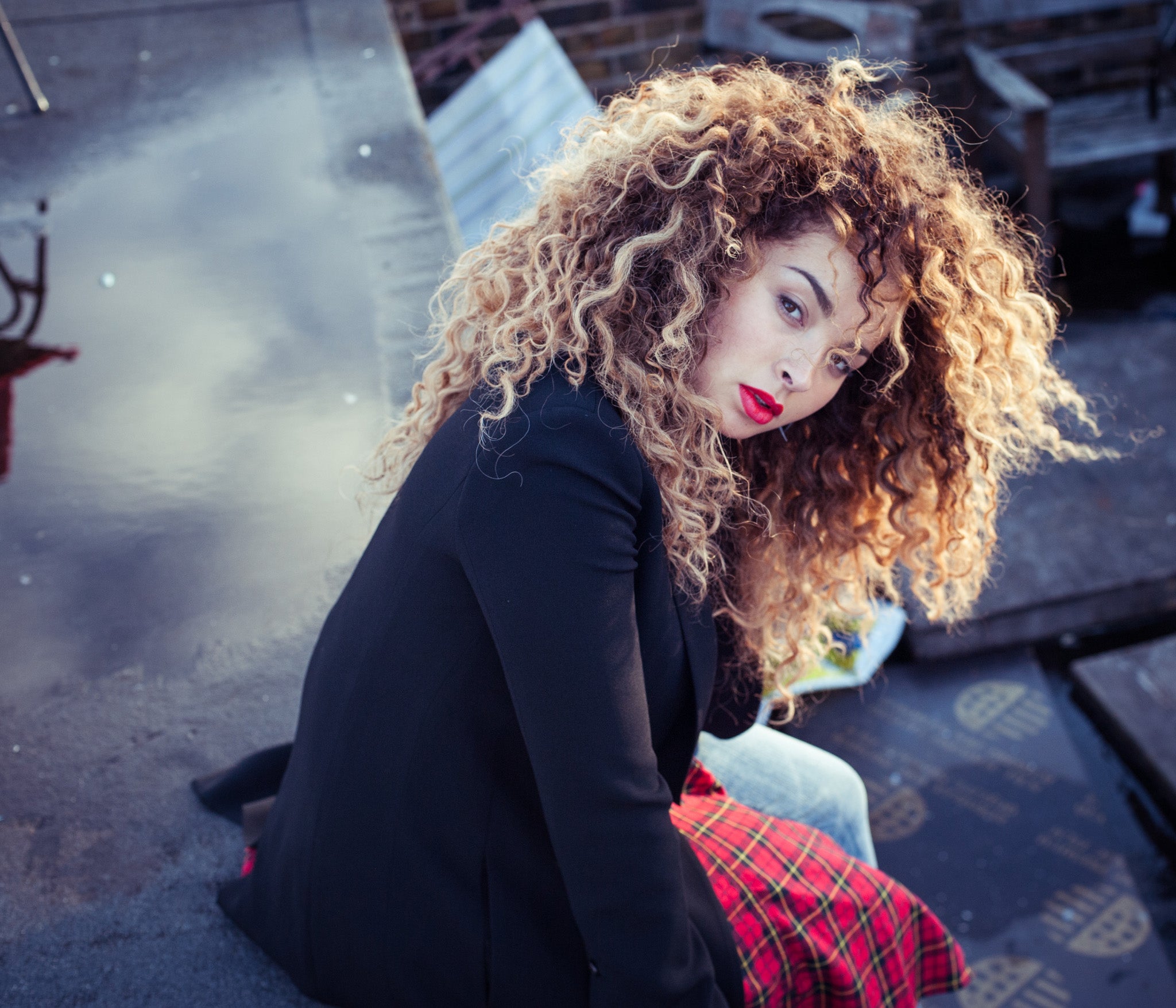 British singer-songwriter Ella Eyre