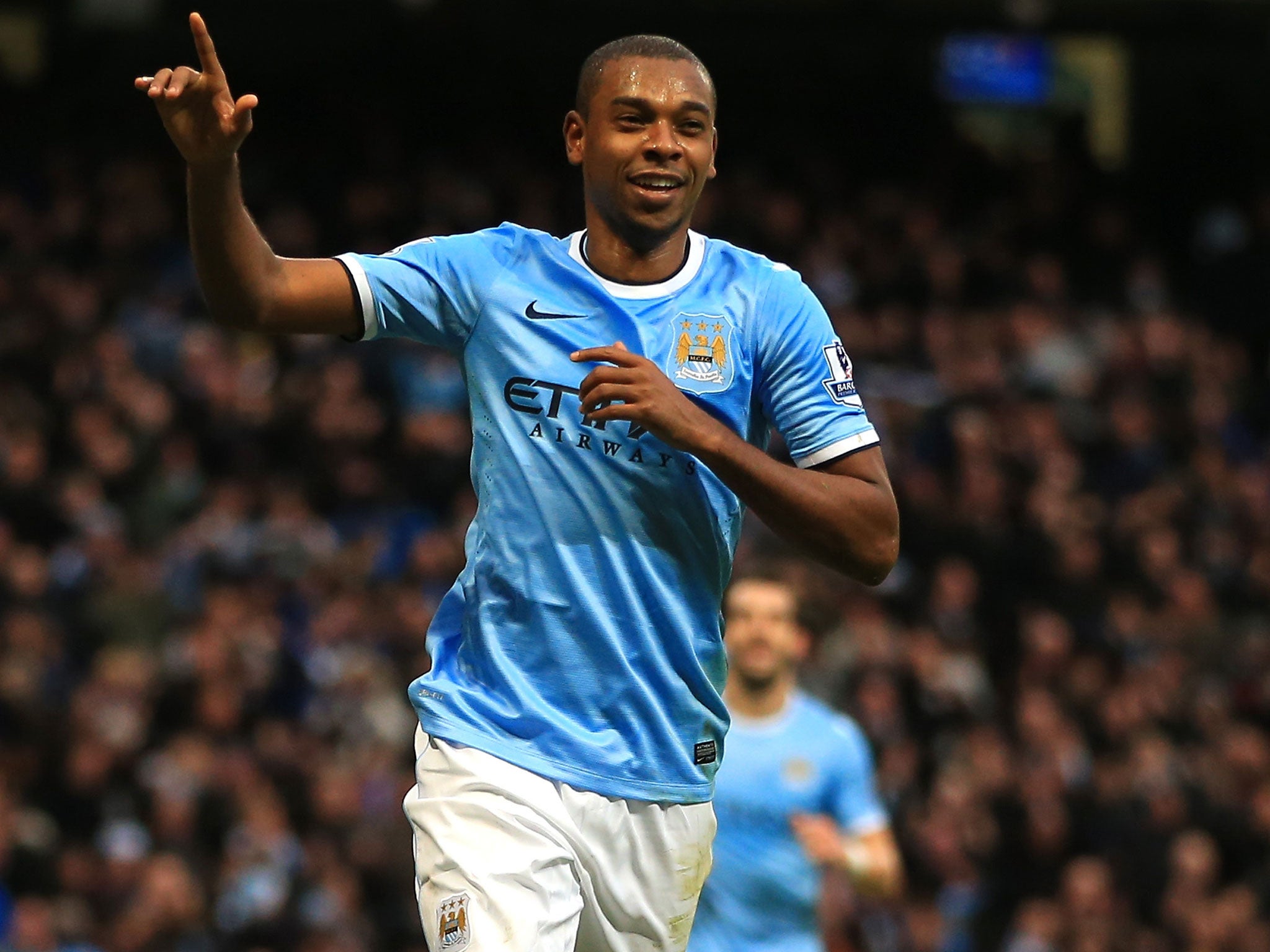 Fernandinho returns to the City starting line-up