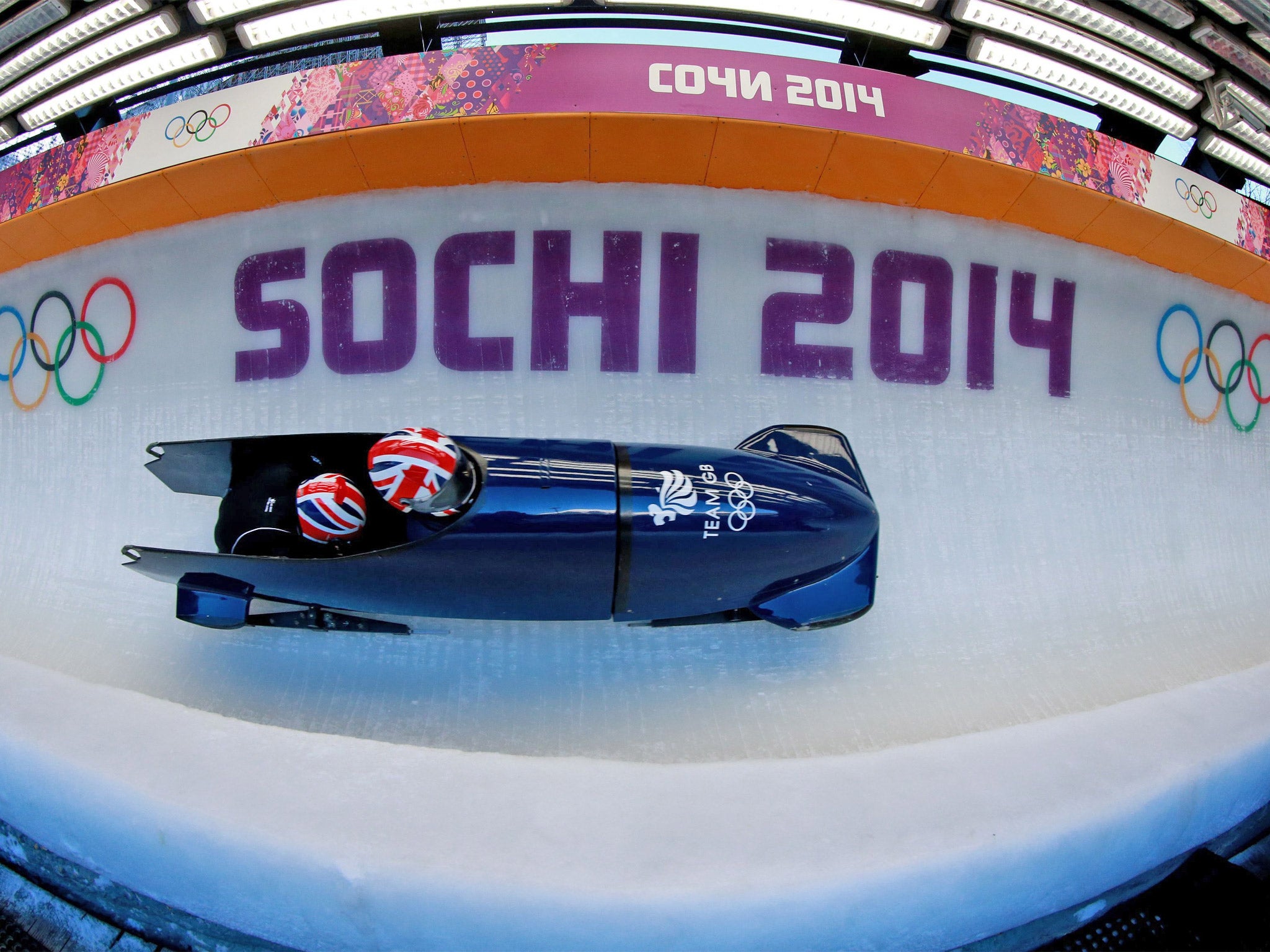 Great Britain's Paula Walker with Bex Wilson during a 2-Men Bobsleigh practice run