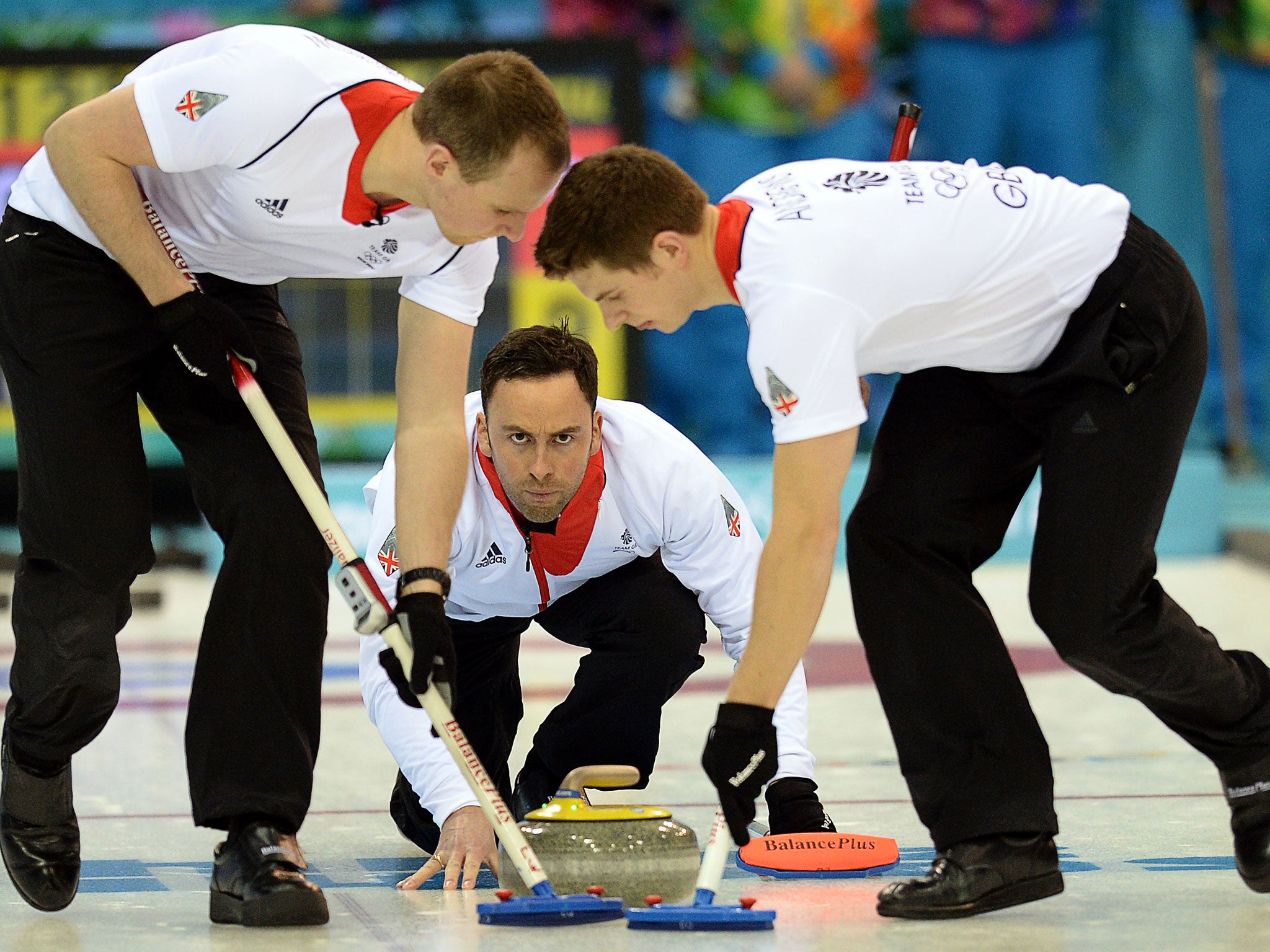 David Murdoch throws a stone across the ice for Great Britain