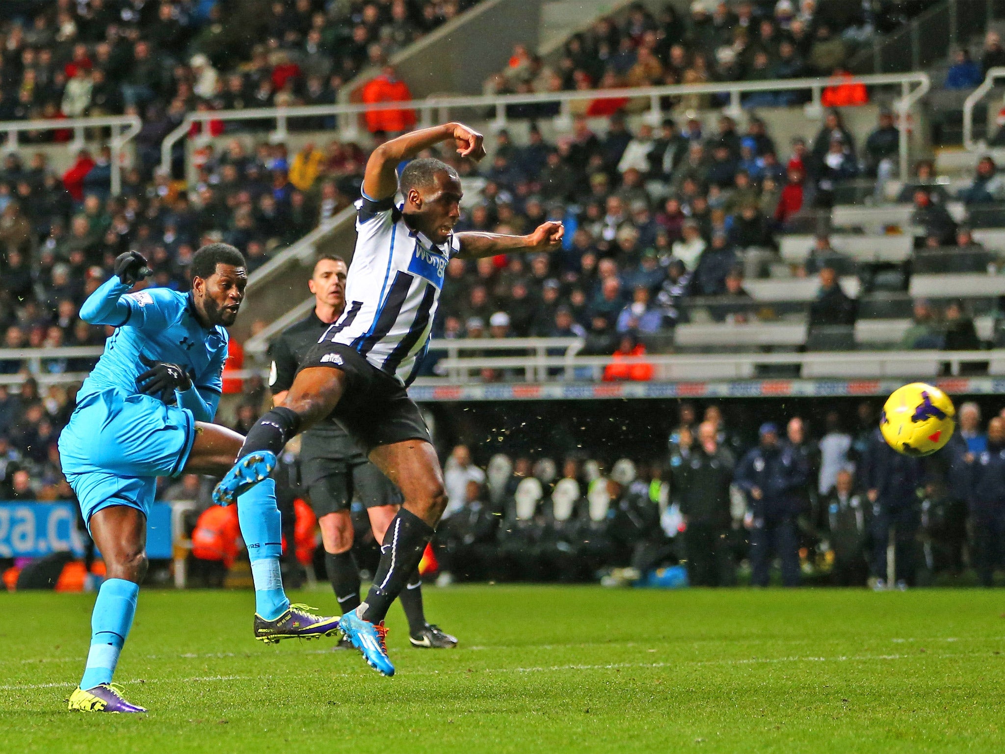 Emmanuel Adebayor makes it 3-0 with his second of the night (Getty)