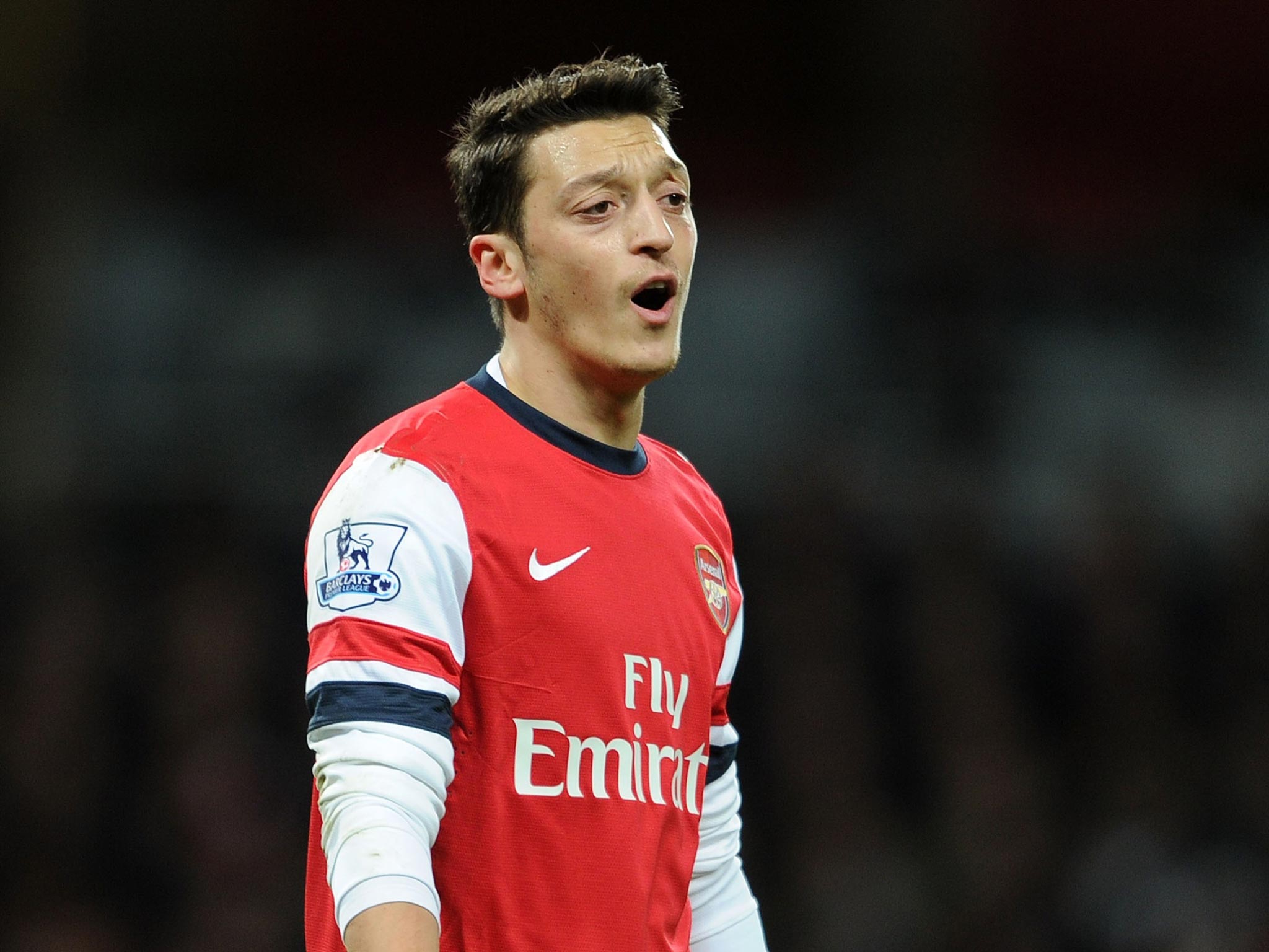 Mesut Özil needs forward options to shine at Arsenal