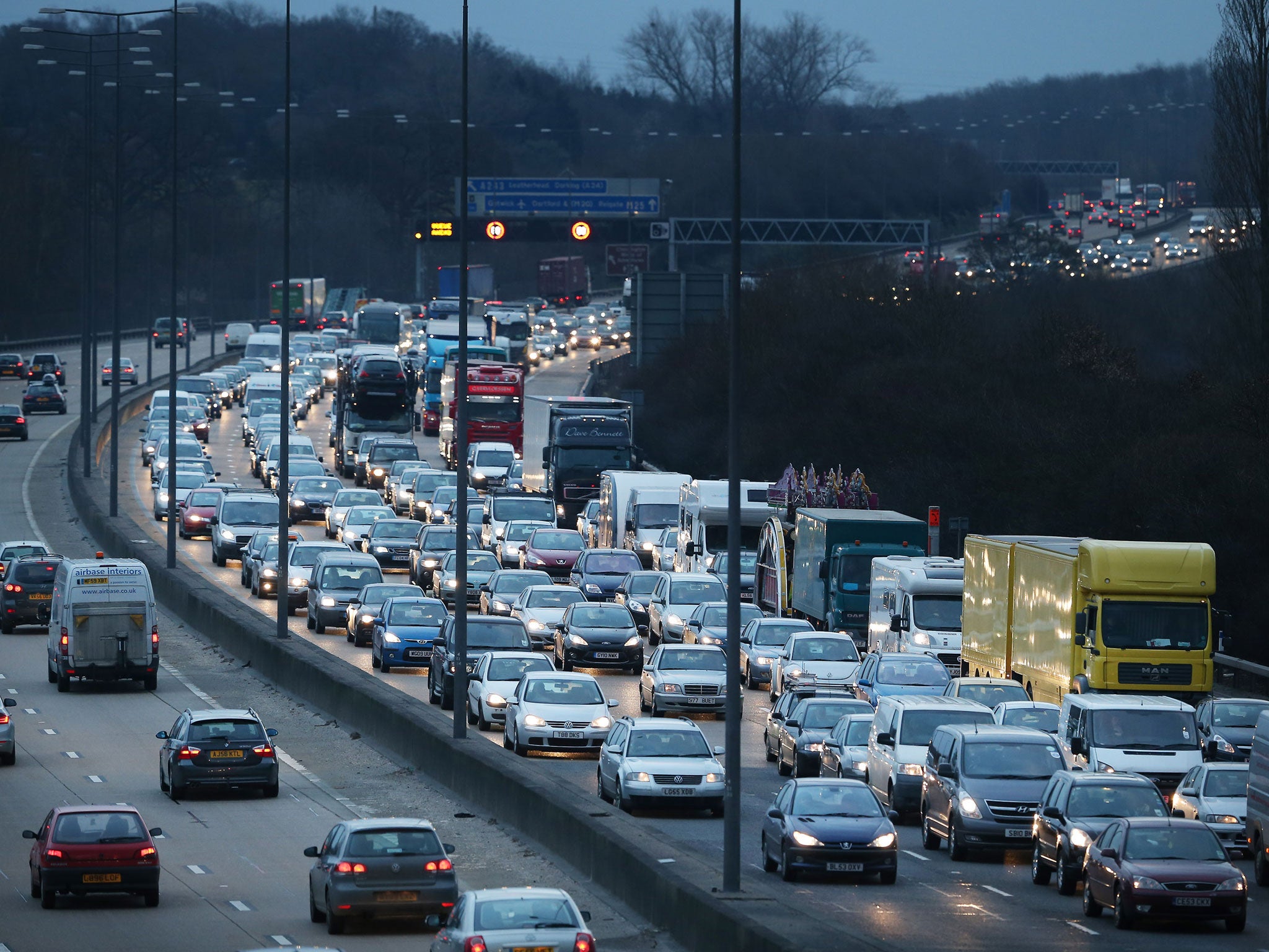 29 per cent of drivers admitted to having opened and eaten food behind the wheel