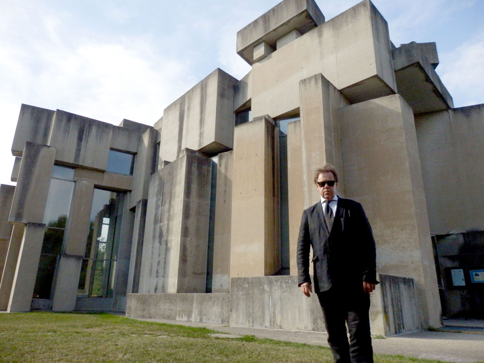 Meades at Wotruba Church in Vienna