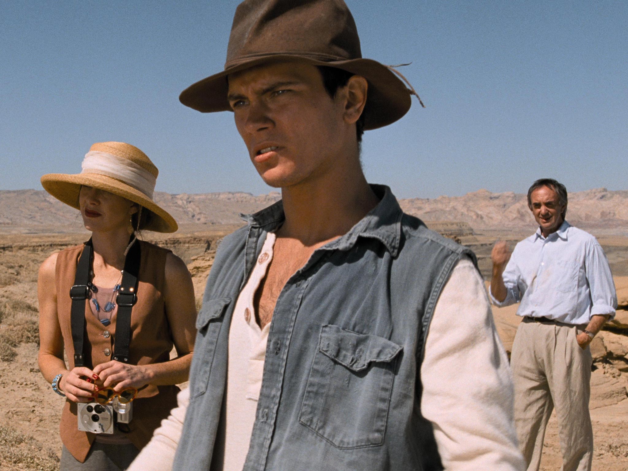 River Phoenix, with Judy Davis and Jonathan Pryce, in ‘Dark Blood’