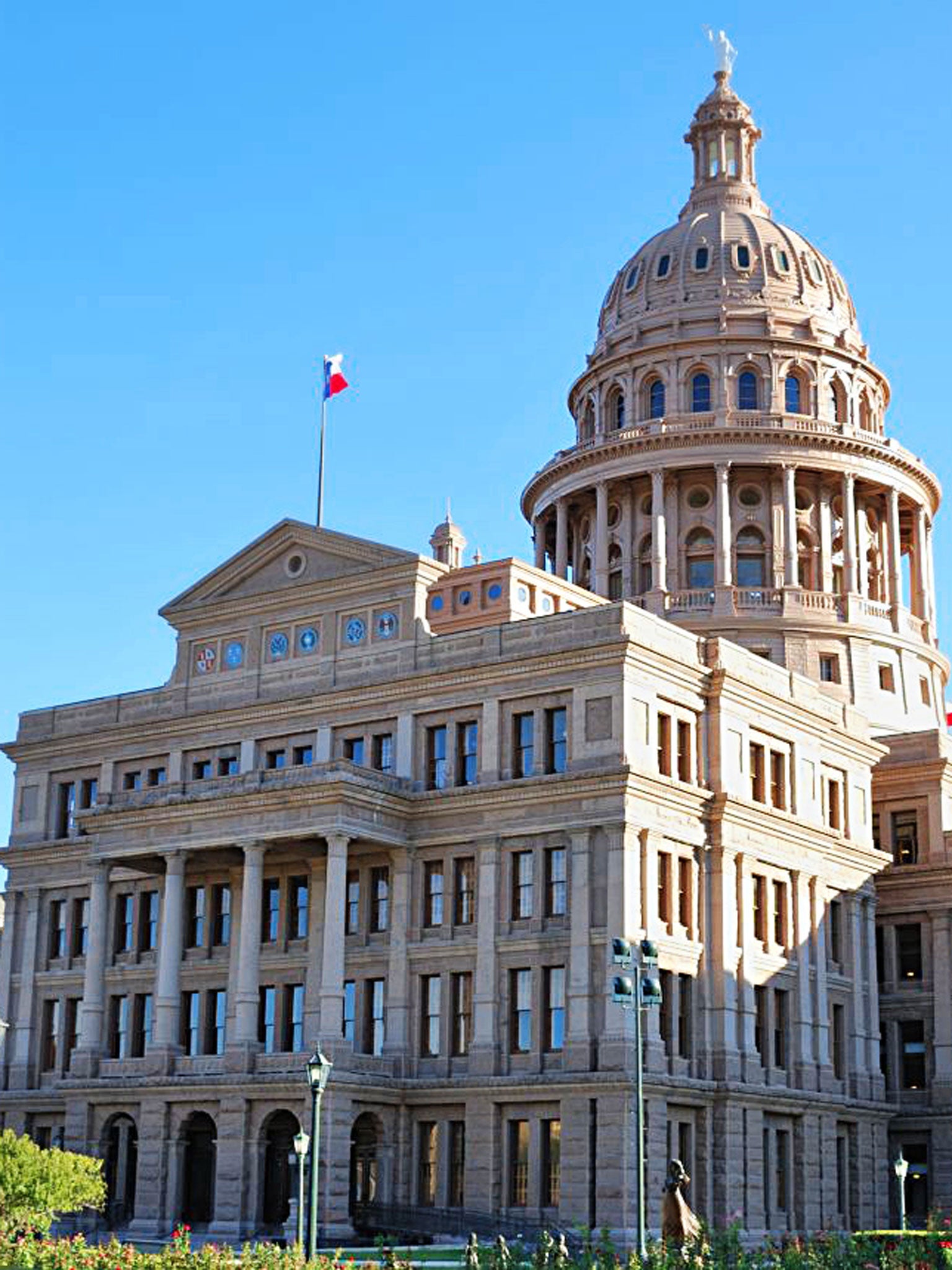 Dome alone: the State Capitol building