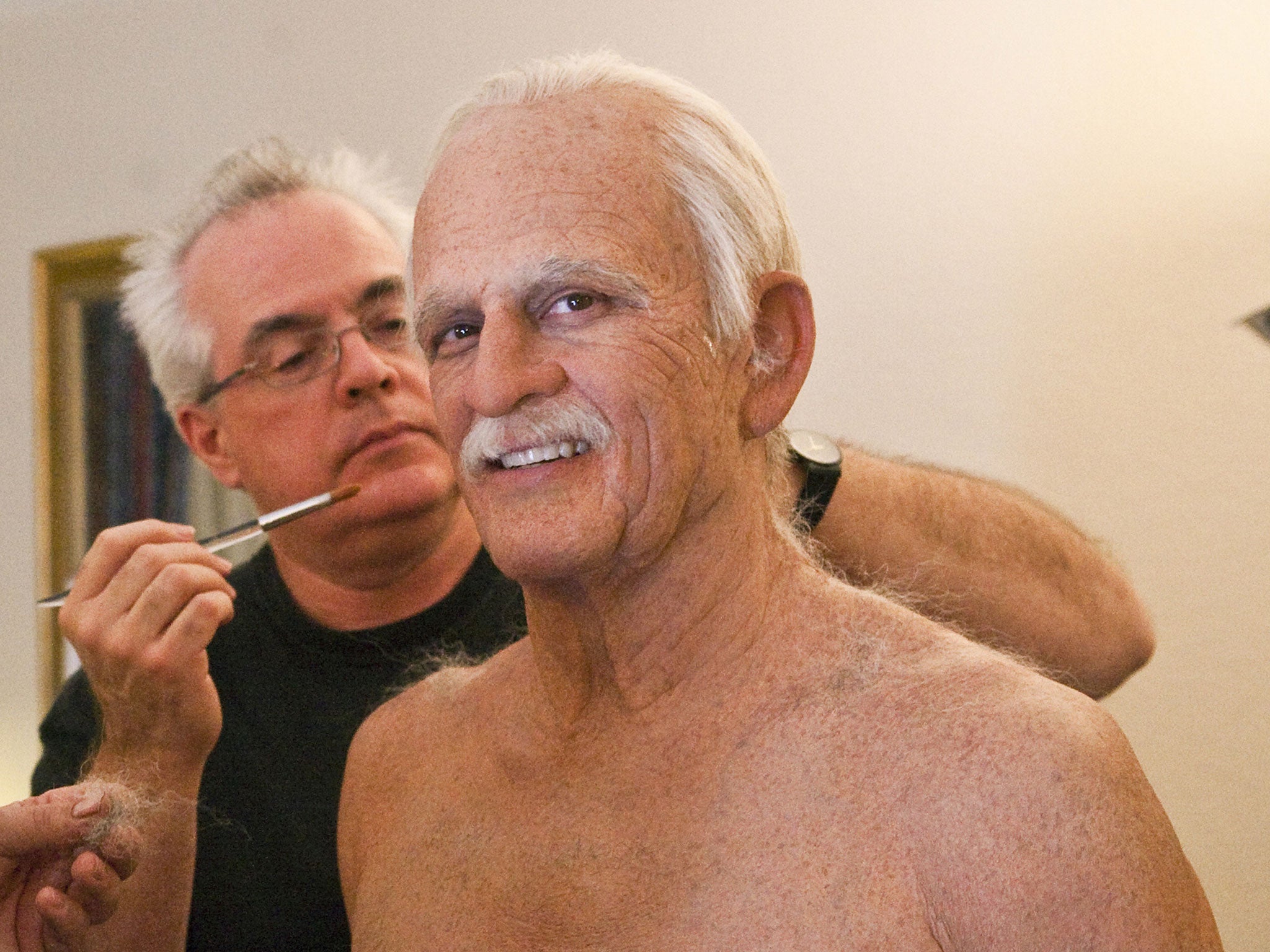 Bart Mixon works on Johnny Knoxville’s make-up