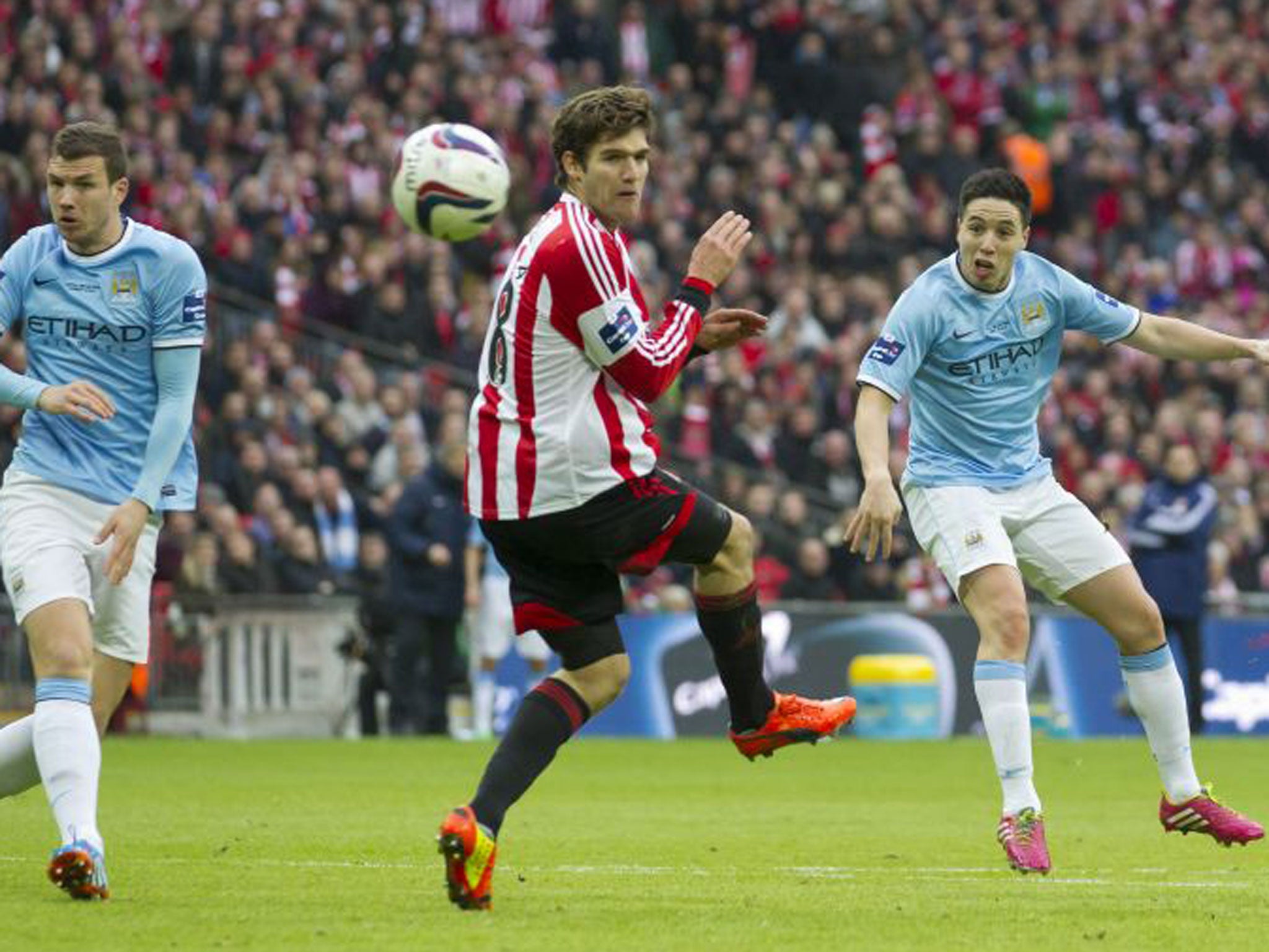 Samir Nasri lashes it in to put Manchester City 2-1 up