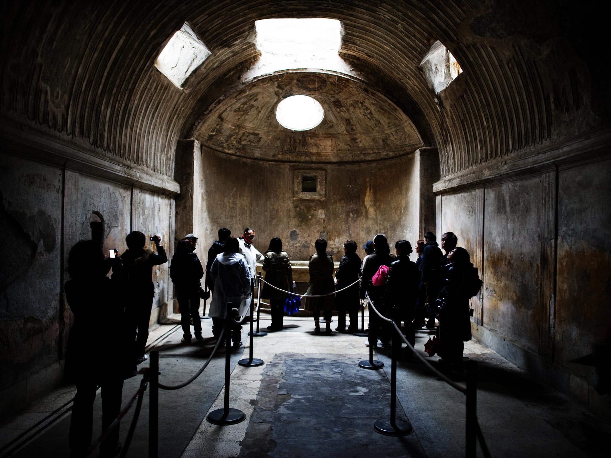 Some experts say too many tourists visit Pompeii