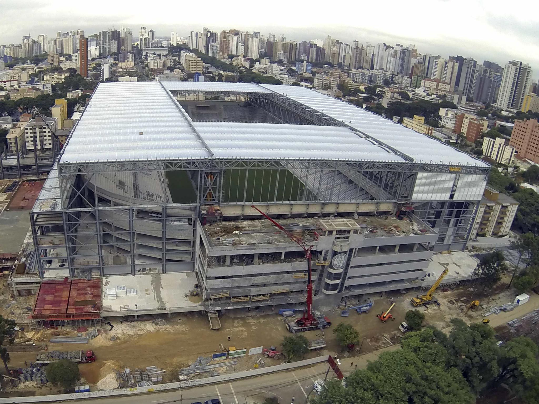 Work in progress at the Arena da Baixada