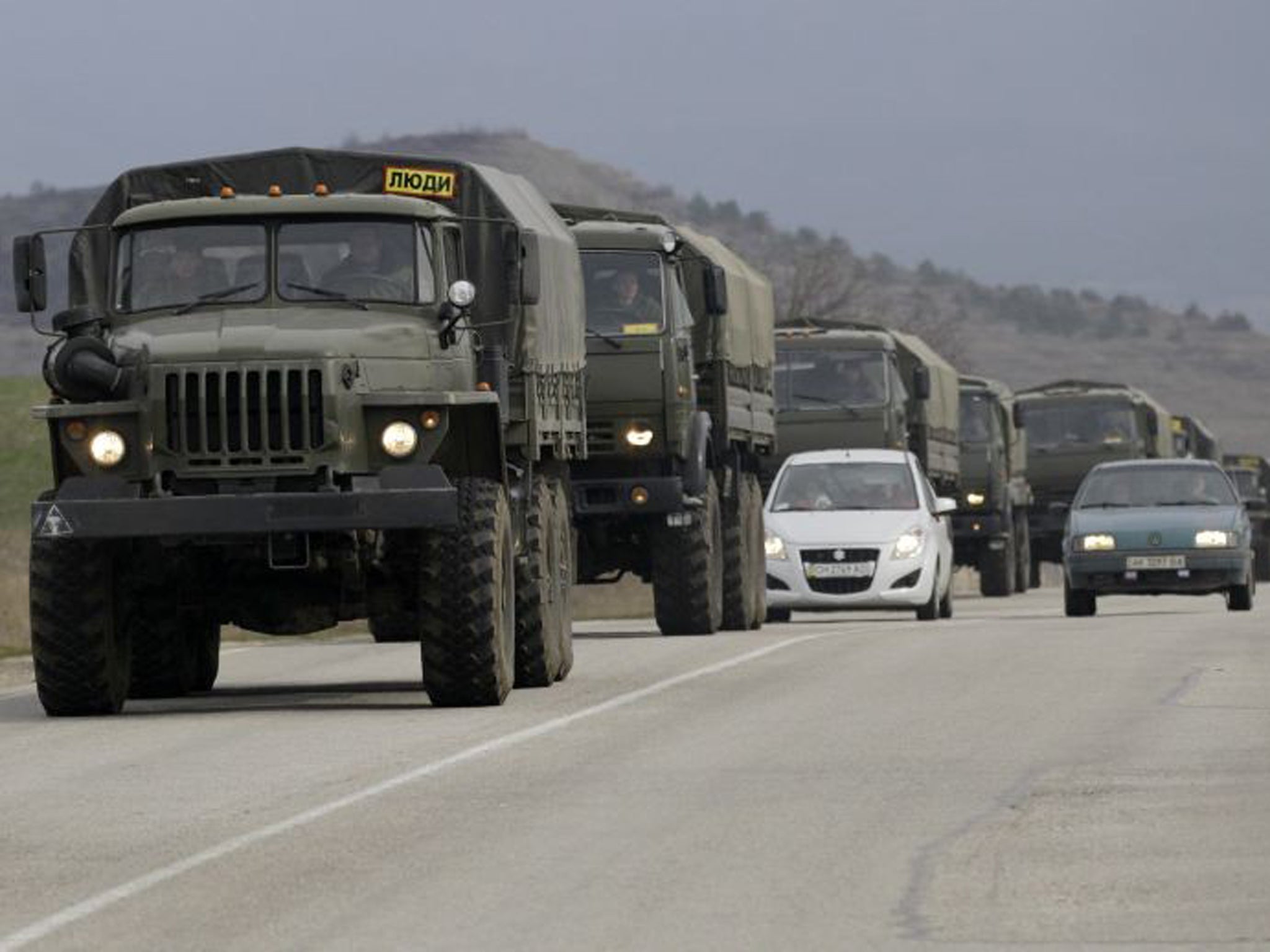 Some of the green army vehicles had Russian licence plates and numbers indicating that they were from the Moscow region