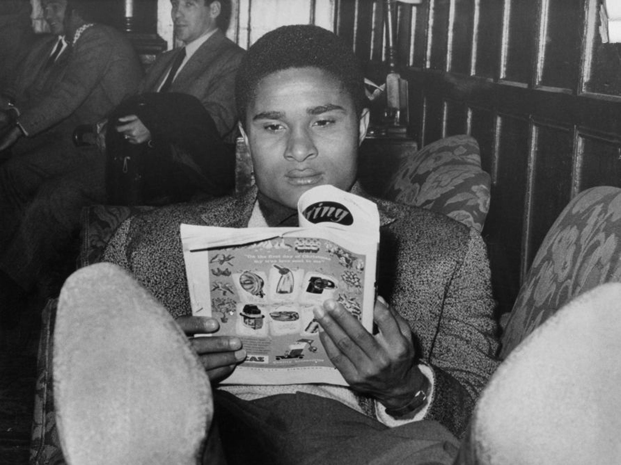 Eusebio relaxes before the game