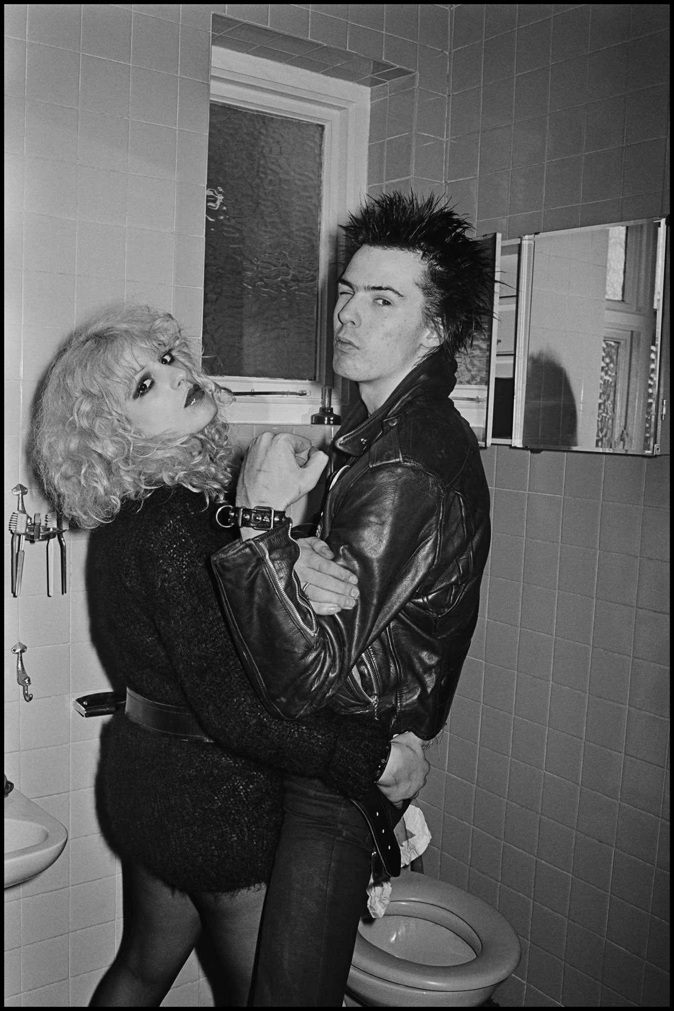 This image of Sid Vicious and Nancy Spungen in Davies' bathroom appeared on the front page of the NME