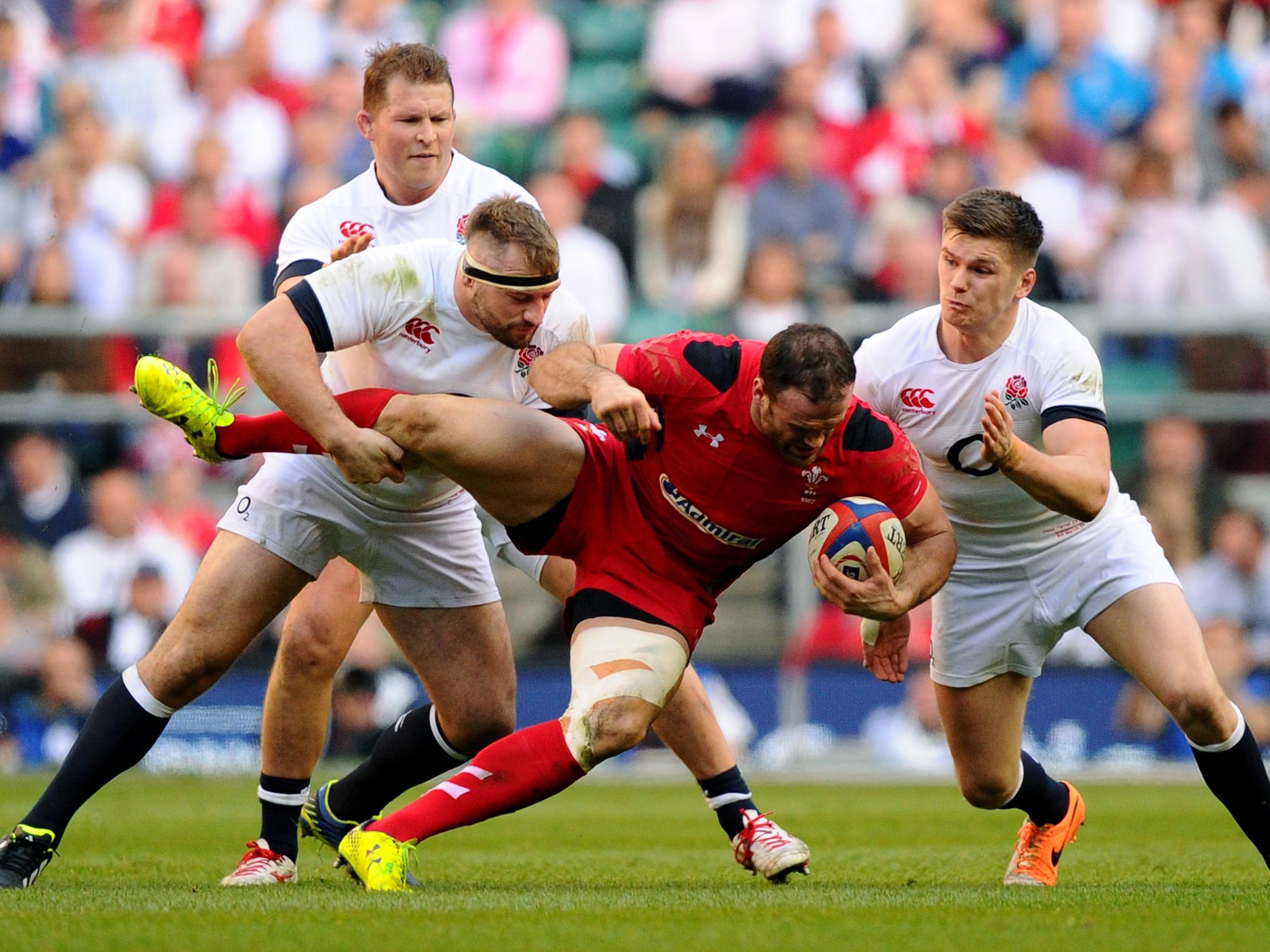 Stopped in my tracks by England’s Owen Farrell and Joe Marler during a difficult day for us at Twickenham last week