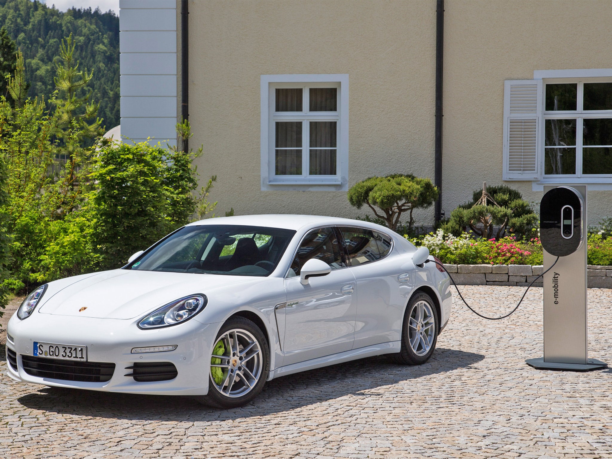 The Porsche Panamera S E-Hybrid claims to be environmentally friendly
